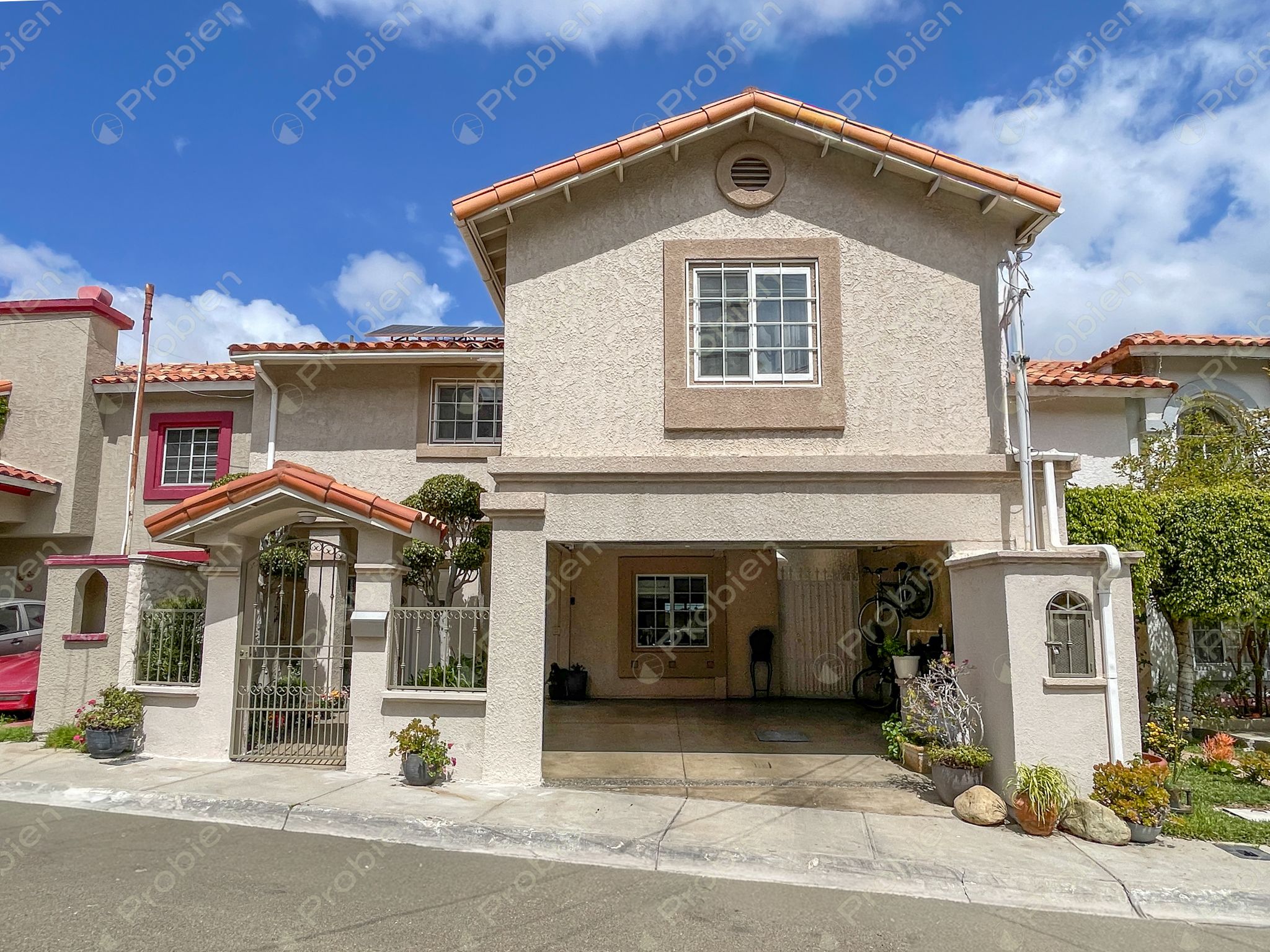 Casa en Renta Amueblada en Privada del Rey – Residencial Agua Caliente - Foto 2 de 26