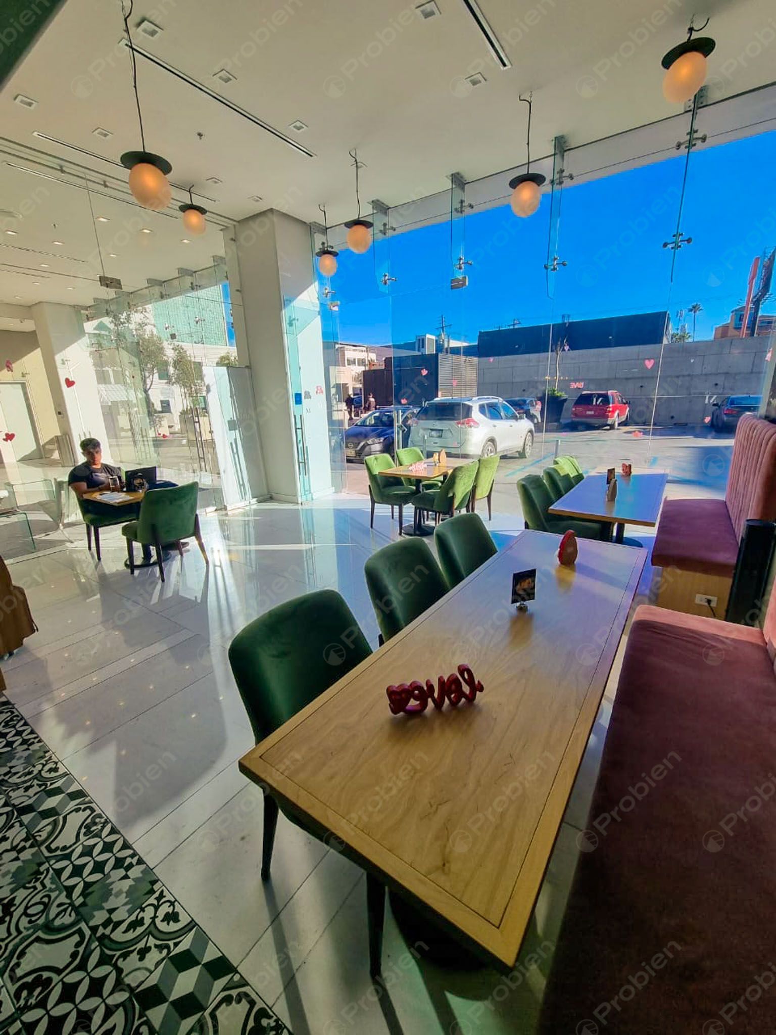 Traspaso de Restaurante en Del Prado Medical Tower - Listo para Operar - Foto 1 de 16