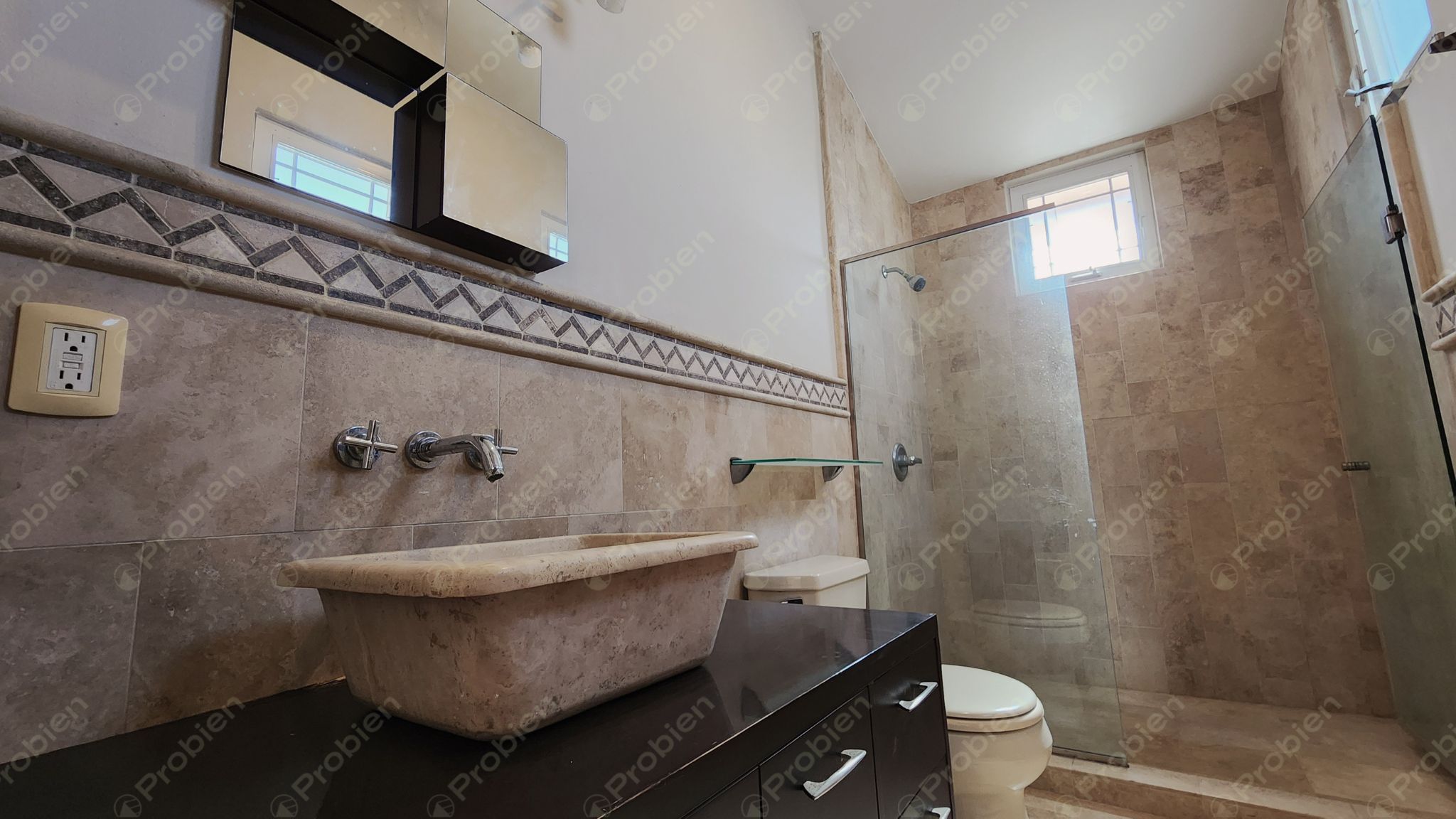 Casa en Venta en Las Palmas – Amplia, Remodelada y con Paneles Solares - Foto 19 de 33