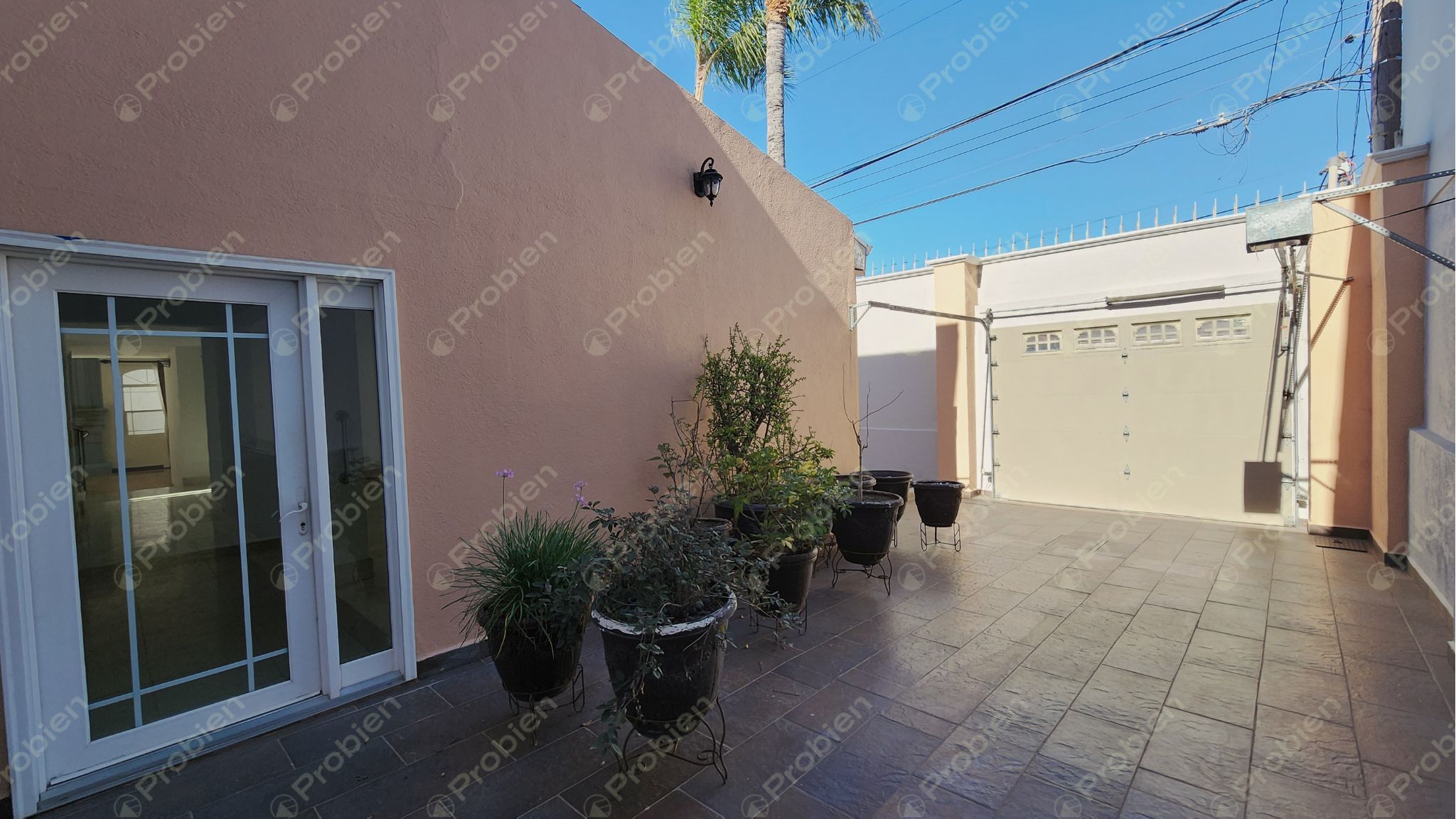 Casa en Venta en Las Palmas – Amplia, Remodelada y con Paneles Solares - Foto 4 de 33