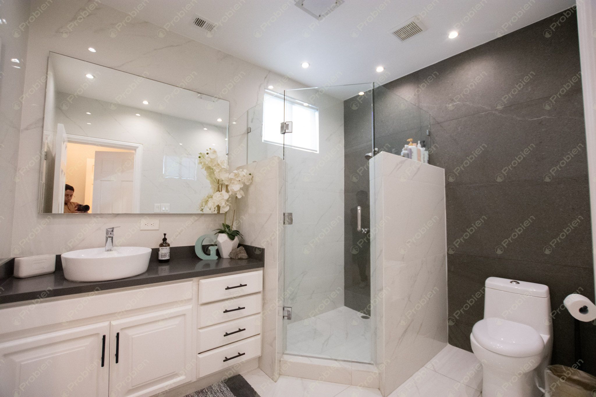 Hermosa Casa en Venta en Puerta de Hierro – Amplia, Iluminada y con Acabados de Lujo - Foto 30 de 40