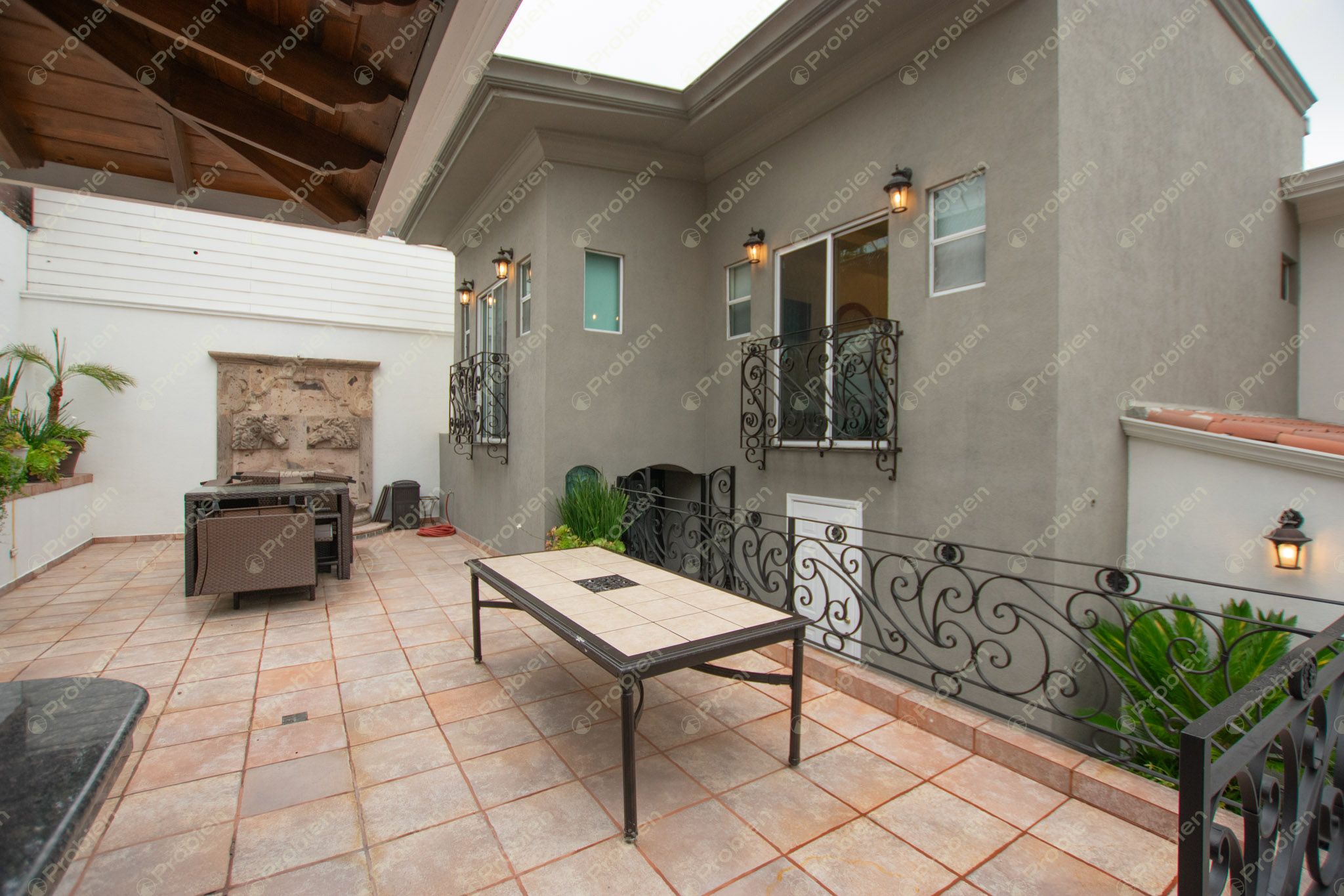 Hermosa Casa en Venta en Puerta de Hierro – Amplia, Iluminada y con Acabados de Lujo - Foto 36 de 40