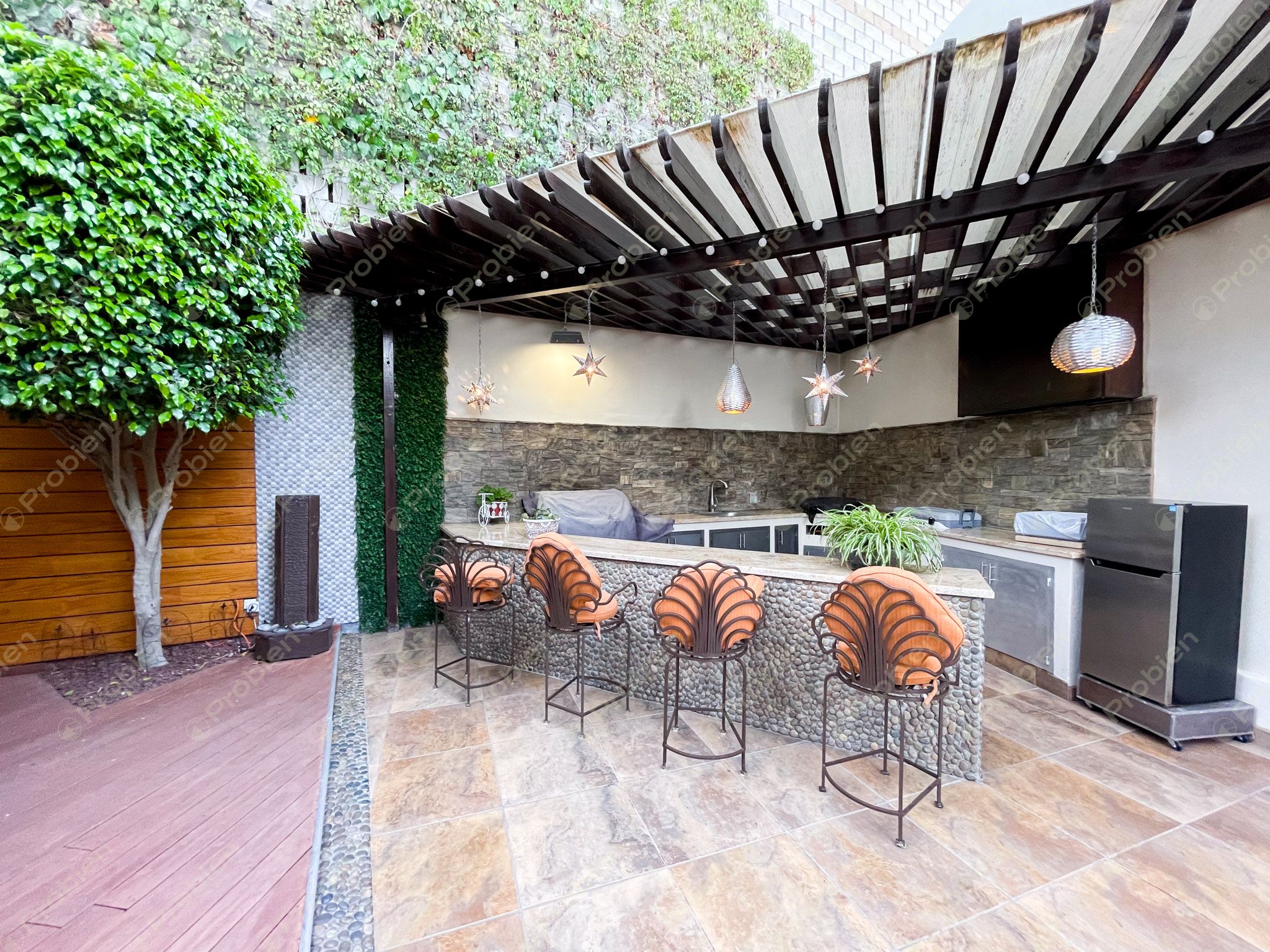 Casa en Venta en Jardines de Chapultepec – Privada del Nogal - Foto 1 de 32