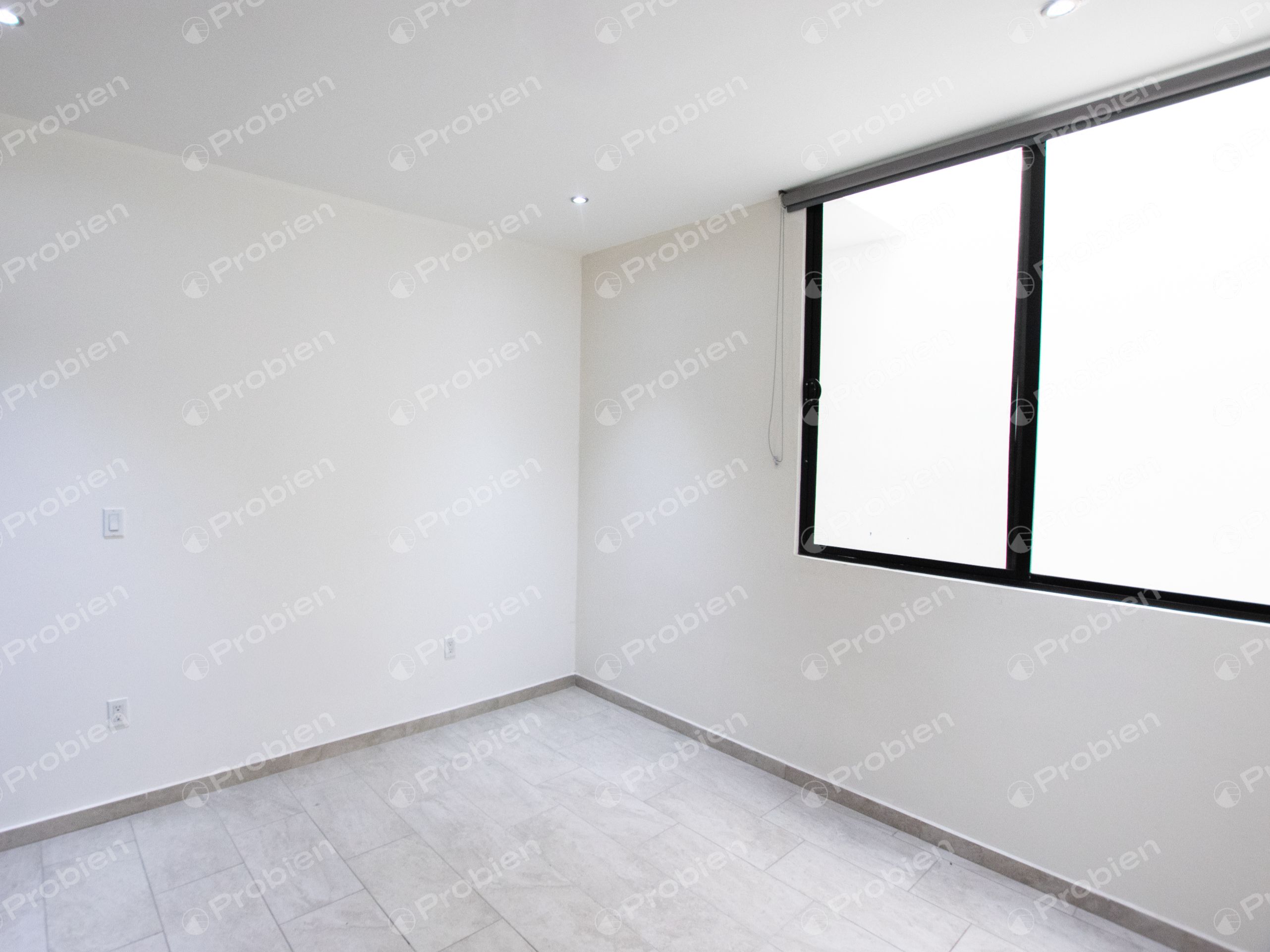 Casa en Venta en Ermita Sur | 3 Recámaras, Área Flex, Terraza y Vistas a la Ciudad - Foto 13 de 31