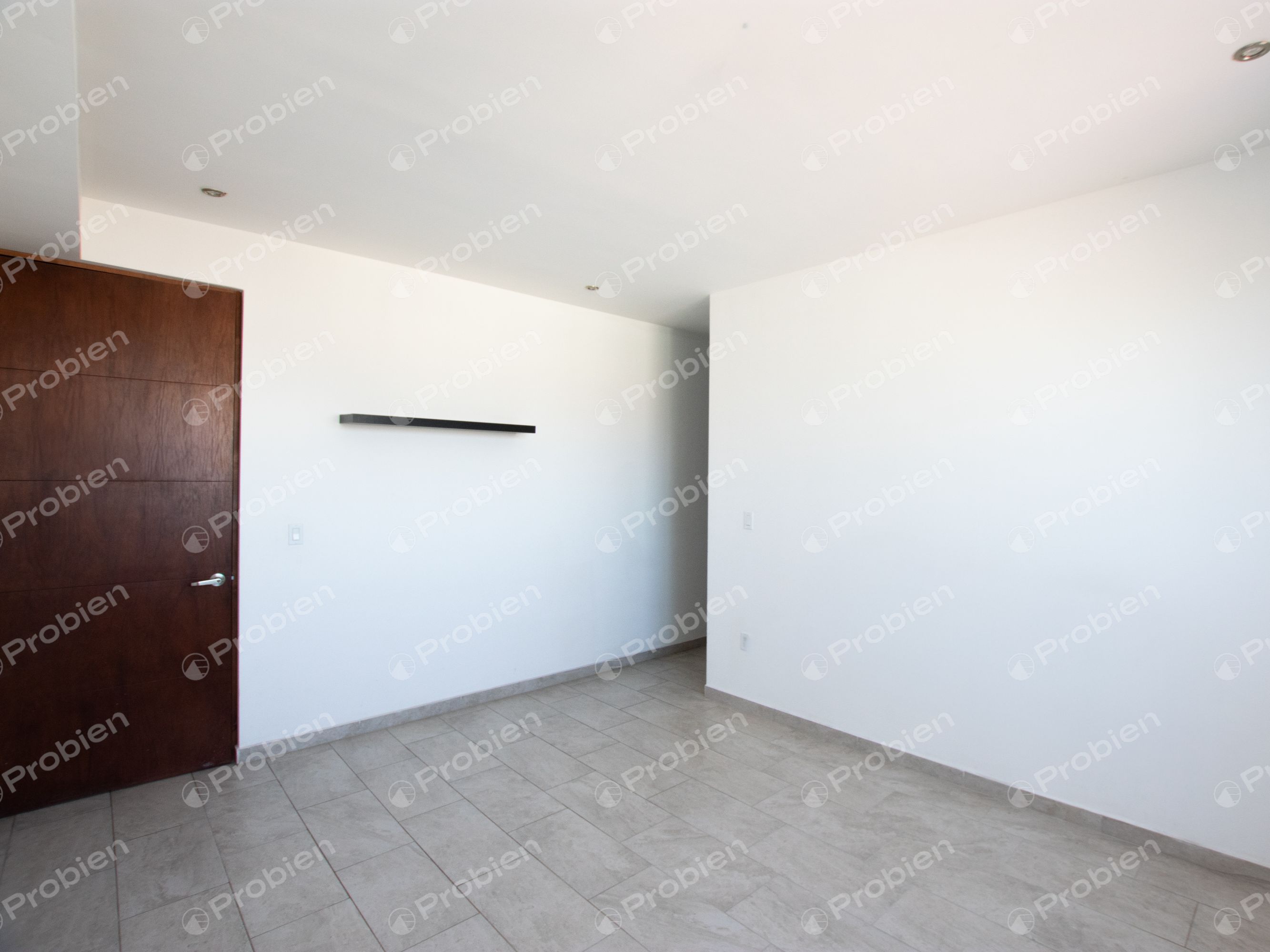 Casa en Venta en Ermita Sur | 3 Recámaras, Área Flex, Terraza y Vistas a la Ciudad - Foto 15 de 31