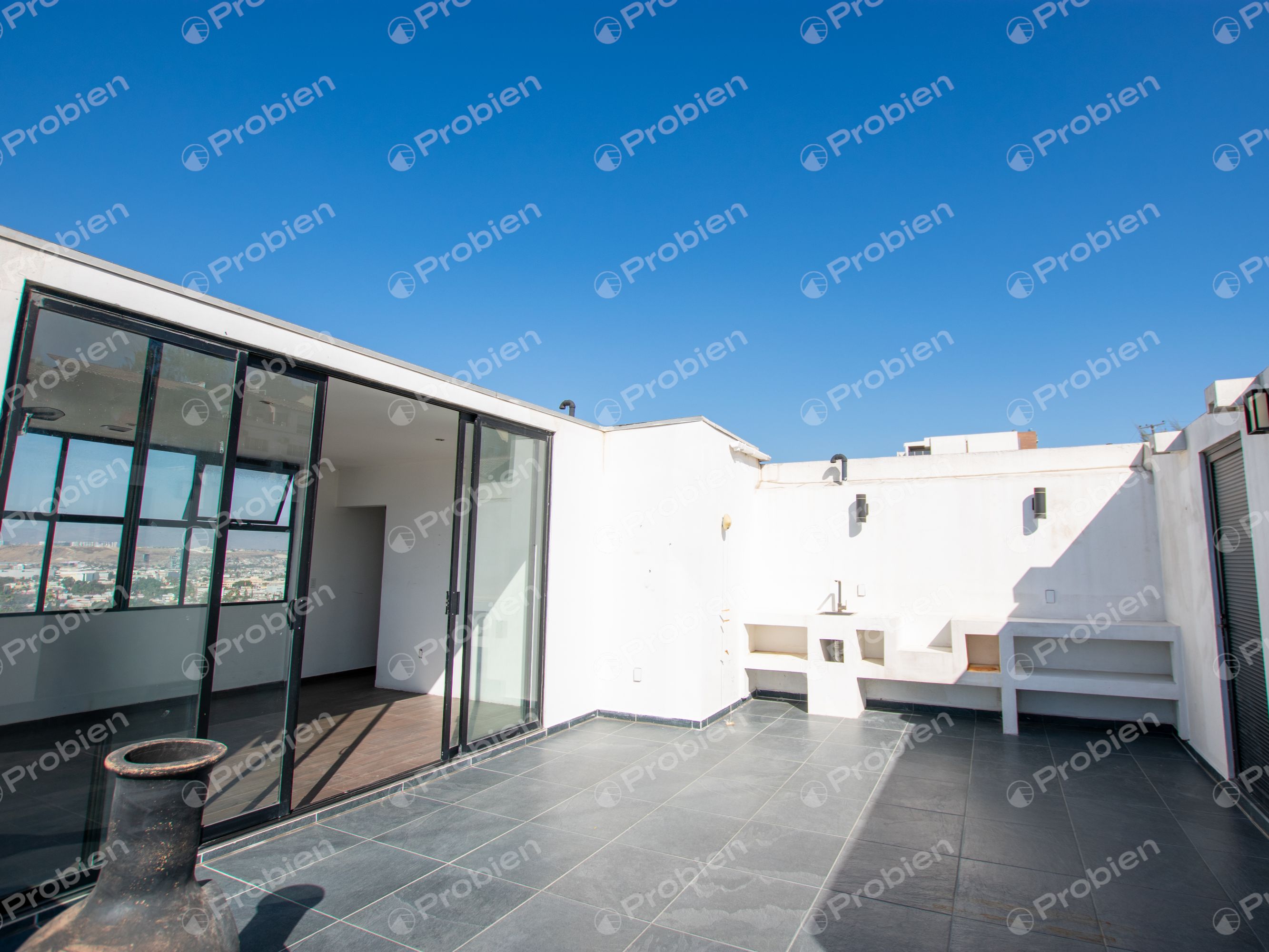 Casa en Venta en Ermita Sur | 3 Recámaras, Área Flex, Terraza y Vistas a la Ciudad - Foto 21 de 31