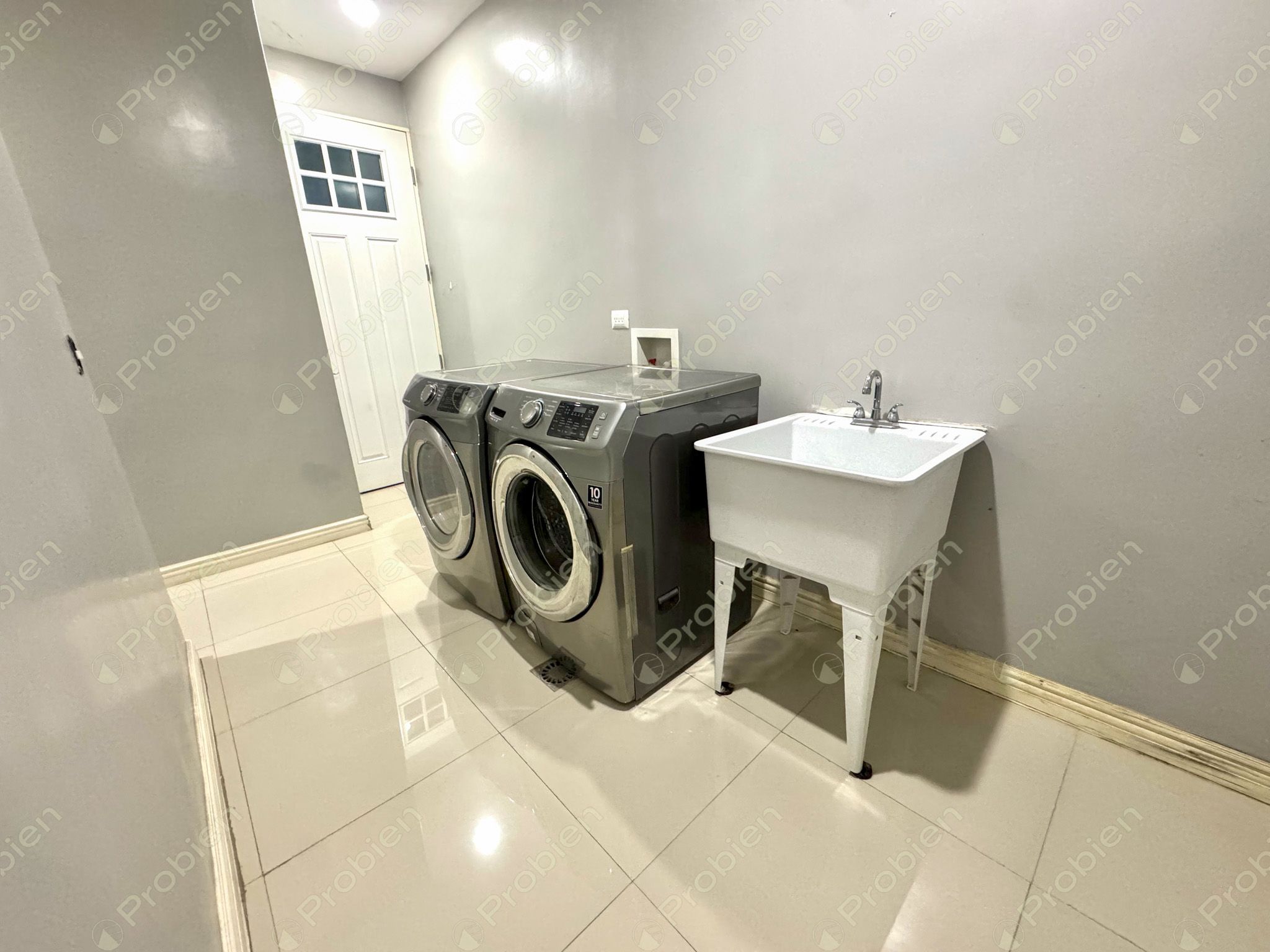 Casa en venta en La Mesa, de un piso en calle cerrada con excelente ubicación en Tijuana - Foto 8 de 12