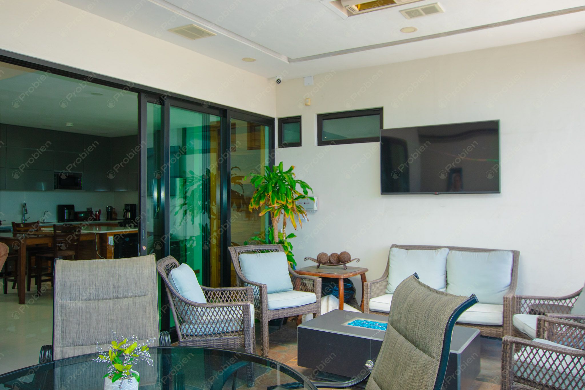 Casa Inteligente en Venta en Hacienda Agua Caliente – Privada Don Juan Eficiencia Energética y Domótica Total - Foto 9 de 22