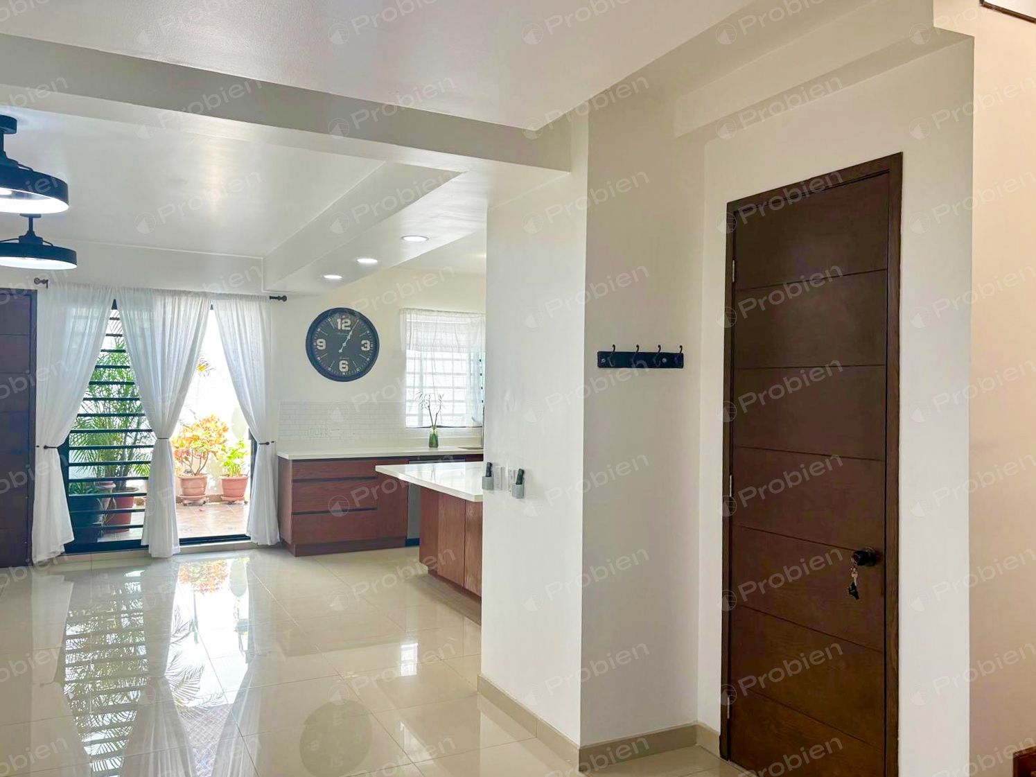 Casa en Venta en Altabrisa Otay, Tijuana | 3 Recámaras, Cochera para 2 Autos y Cerca de la Garita - Foto 7 de 22