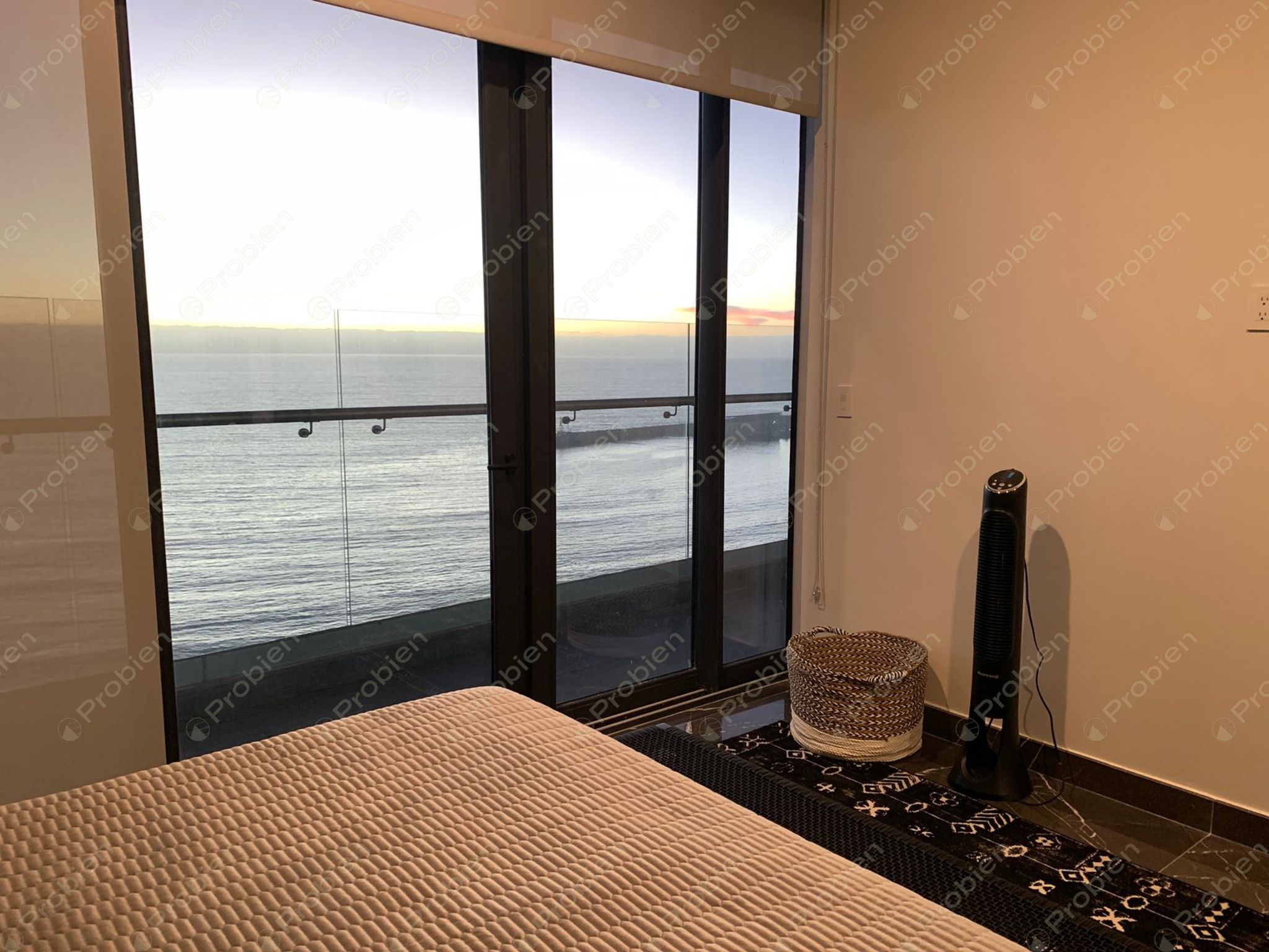 Penthouse en venta de lujo frente al mar en Ensenada, Baja California, con vista al Océano Pacífico - Foto 12 de 16