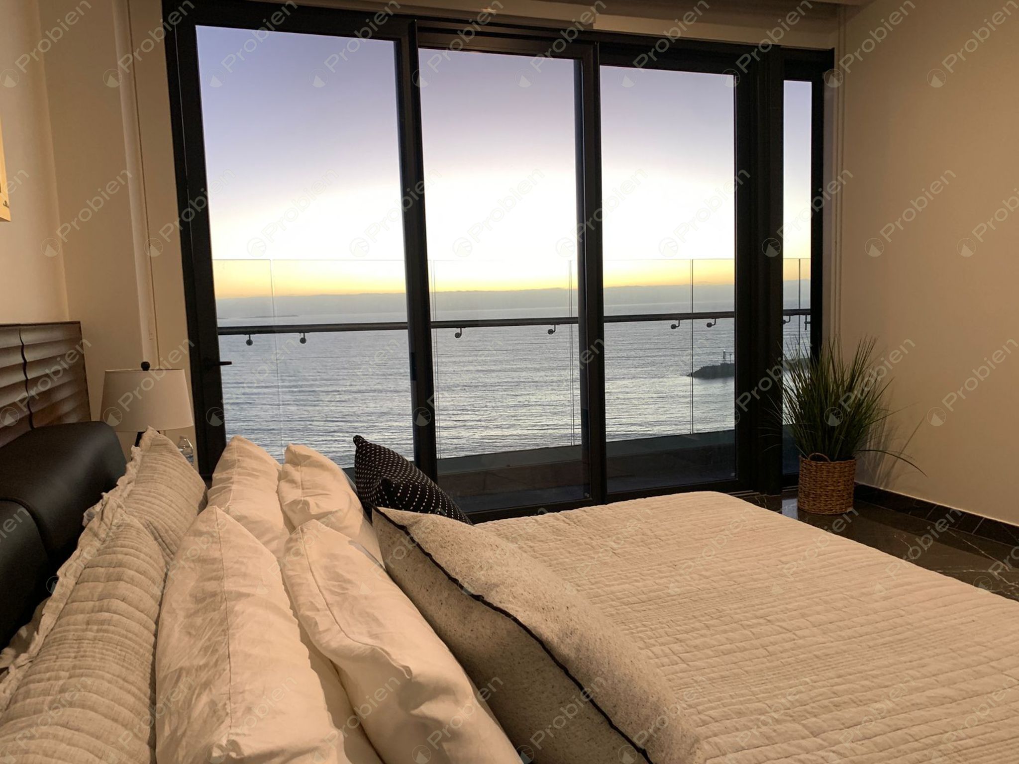 Penthouse en venta de lujo frente al mar en Ensenada, Baja California, con vista al Océano Pacífico - Foto 6 de 16