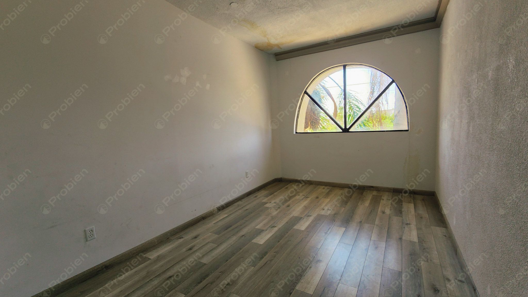 Edificio / Casa en Venta en Guaycura – Ideal para Vivienda o Fundación - Foto 23 de 31