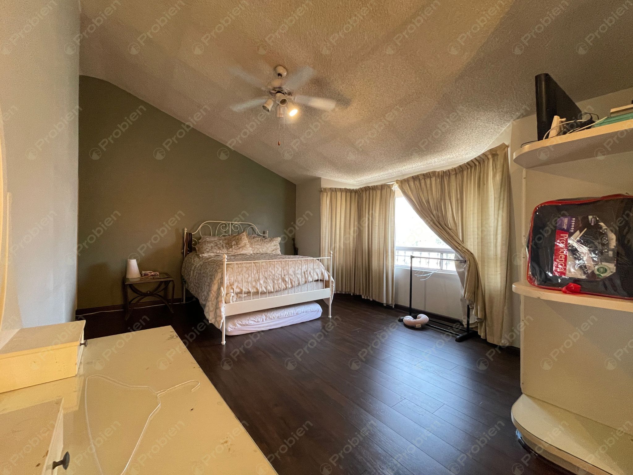 Casa en Venta en Boulevard Las Américas | Amplios Espacios para Remodelar a tu Gusto - Foto 10 de 17