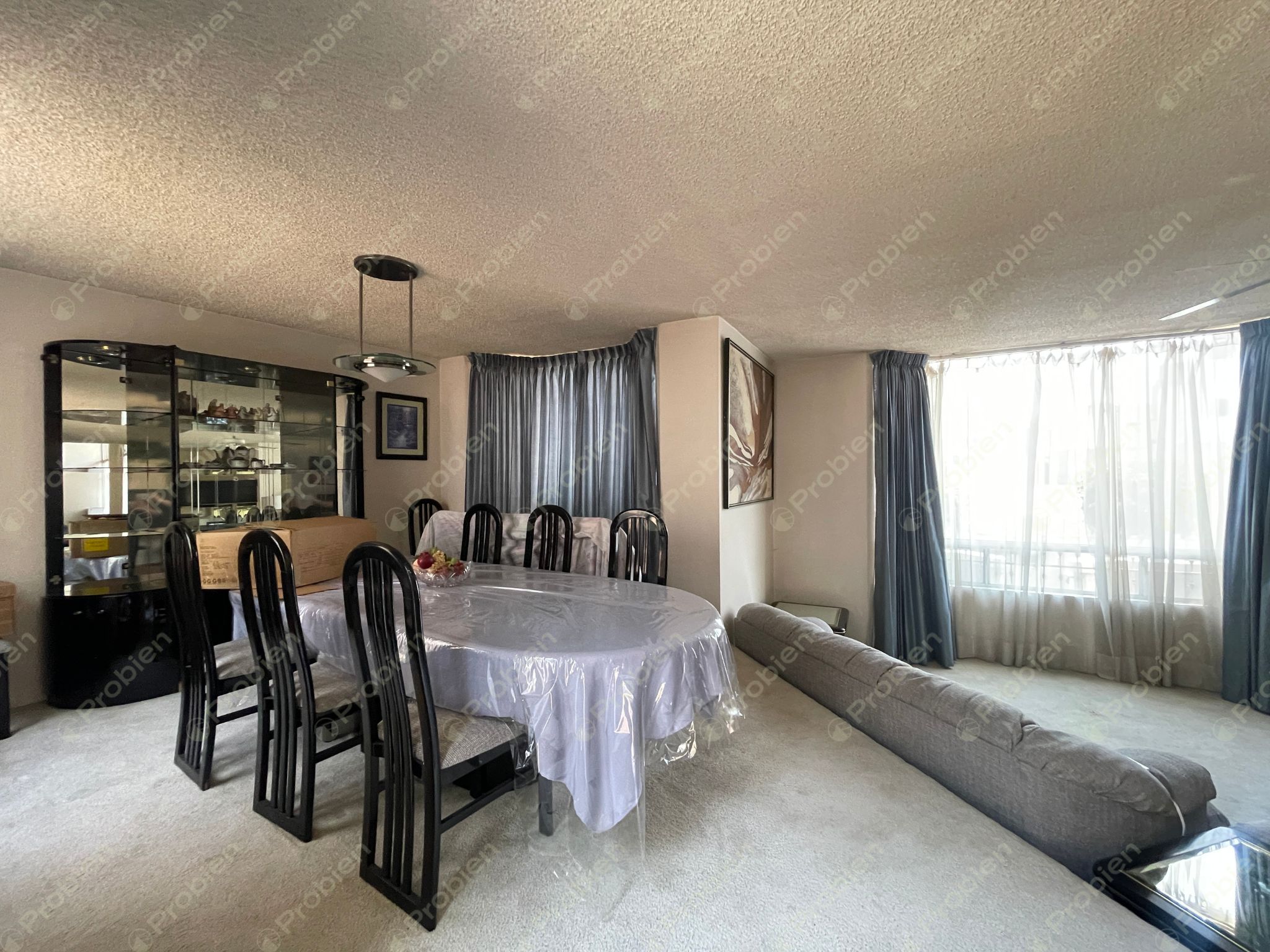 Casa en Venta en Boulevard Las Américas | Amplios Espacios para Remodelar a tu Gusto - Foto 6 de 17