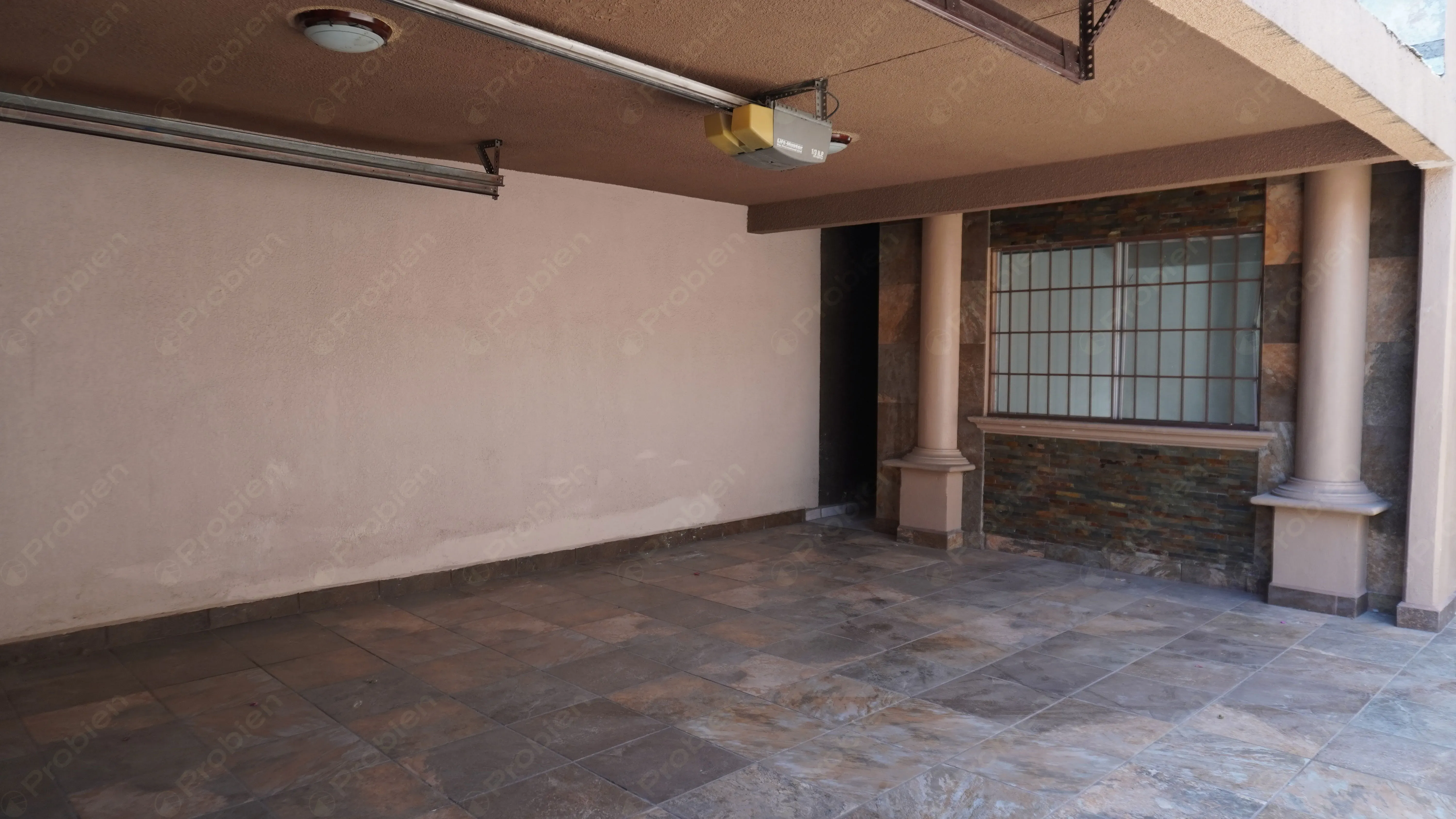 Casa en Venta - Blvd Casa Blanca - Foto 3 de 10