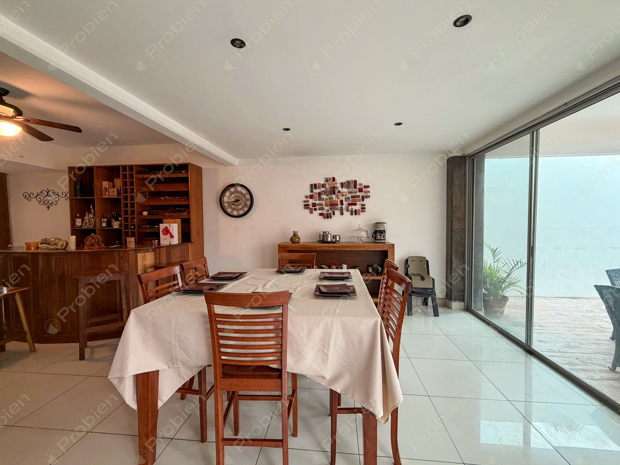 Casa en venta en Real del Mar Sección Brisas, residencia de 3 niveles cerca del mar en Tijuana - Foto 7 de 27