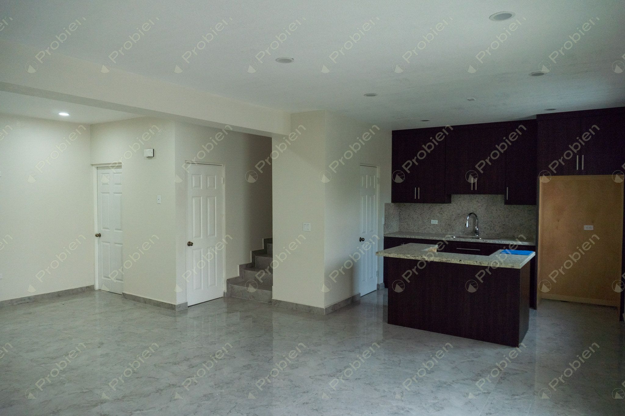 Casa en venta de 4 recámaras y 3 niveles en Terrazas de la Presa - Foto 9 de 54