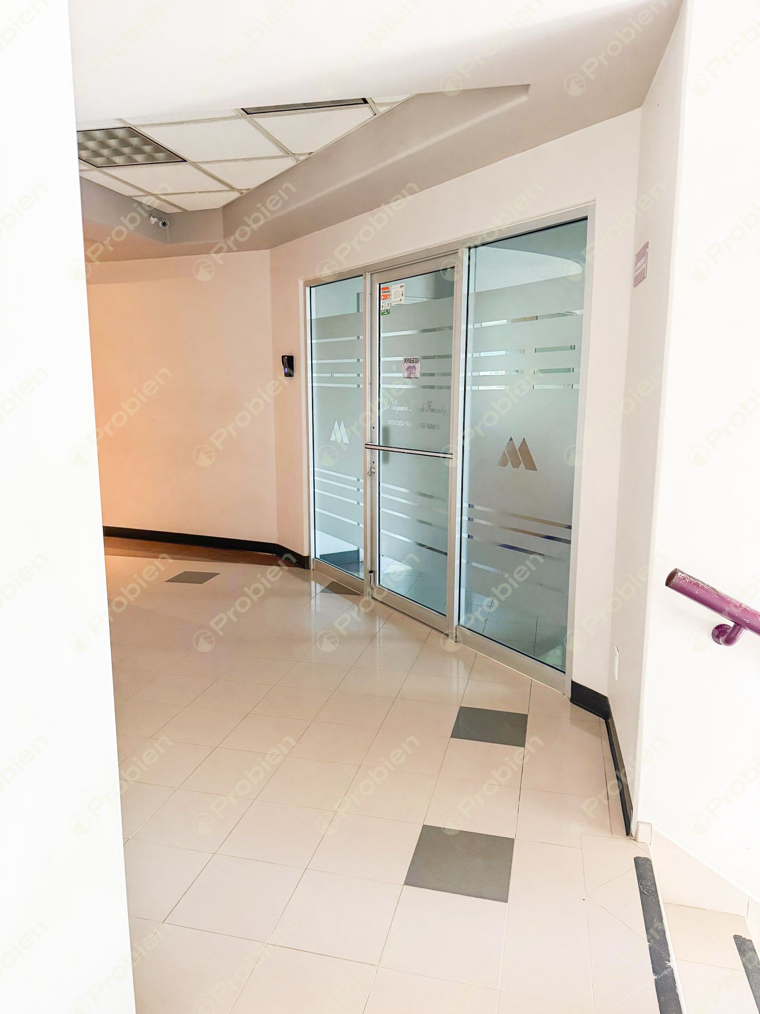 Edificio en Venta en Zona Centro de Tijuana – 8 Consultorios, Estacionamiento y Penthouse - Foto 16 de 18