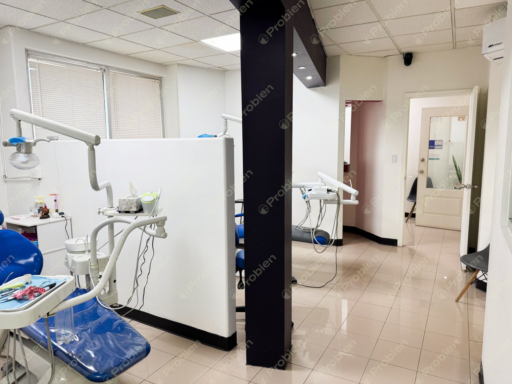 Edificio en Venta en Zona Centro de Tijuana – 8 Consultorios, Estacionamiento y Penthouse - Foto 8 de 18