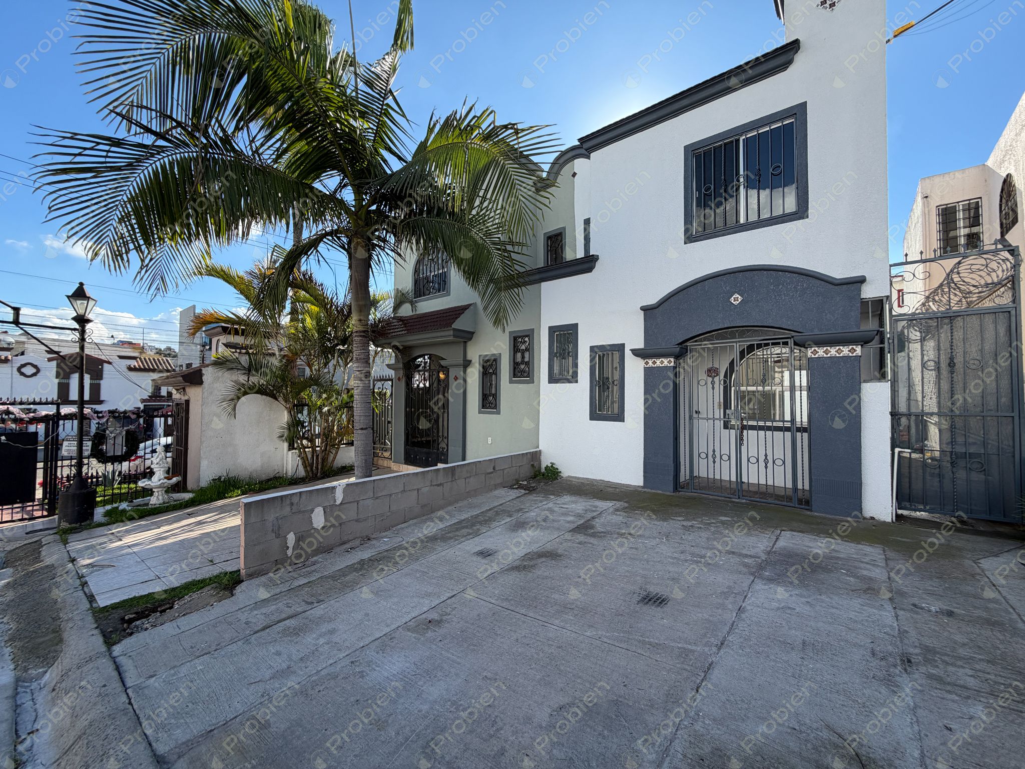 Casa en venta de 2 recámaras en Residencial Agua Caliente - Foto 2 de 25