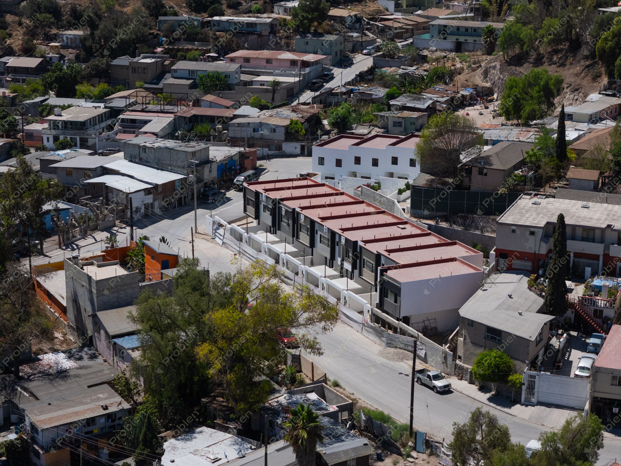 Casas en Venta en Pino Real – 3 Recámaras, 2 Niveles y Excelente Ubicación - Foto 2 de 19