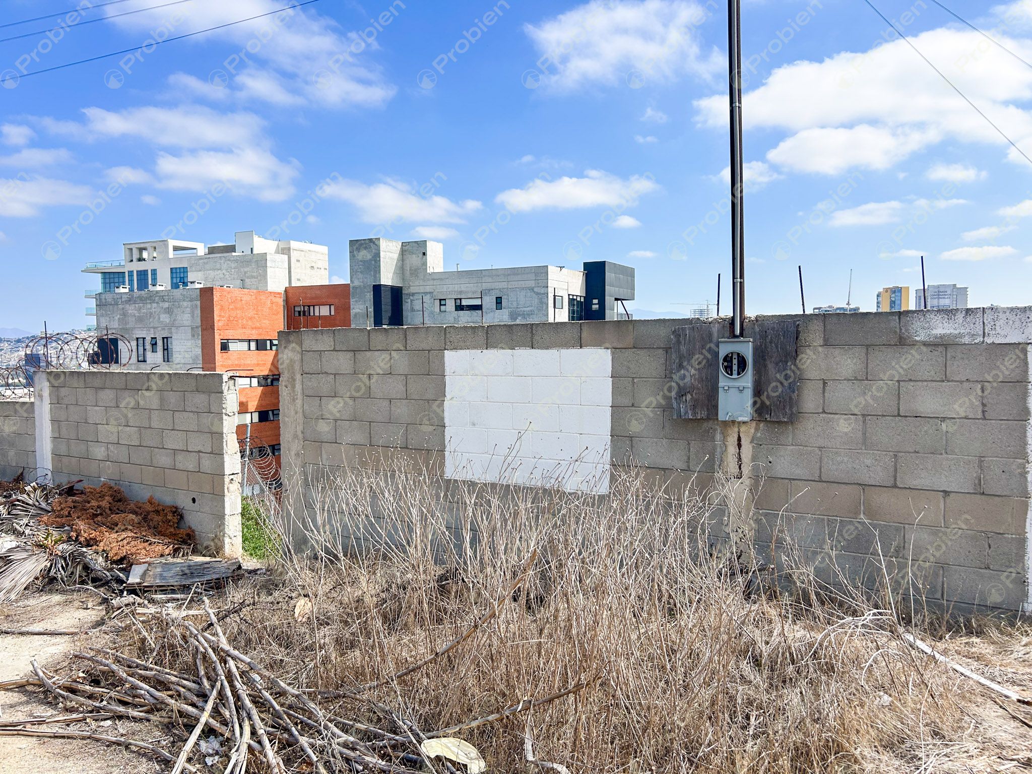 Terreno en Venta en Colonia Cacho – 245 m² Ideal para Residencia o Torre de Departamentos - Foto 7 de 10