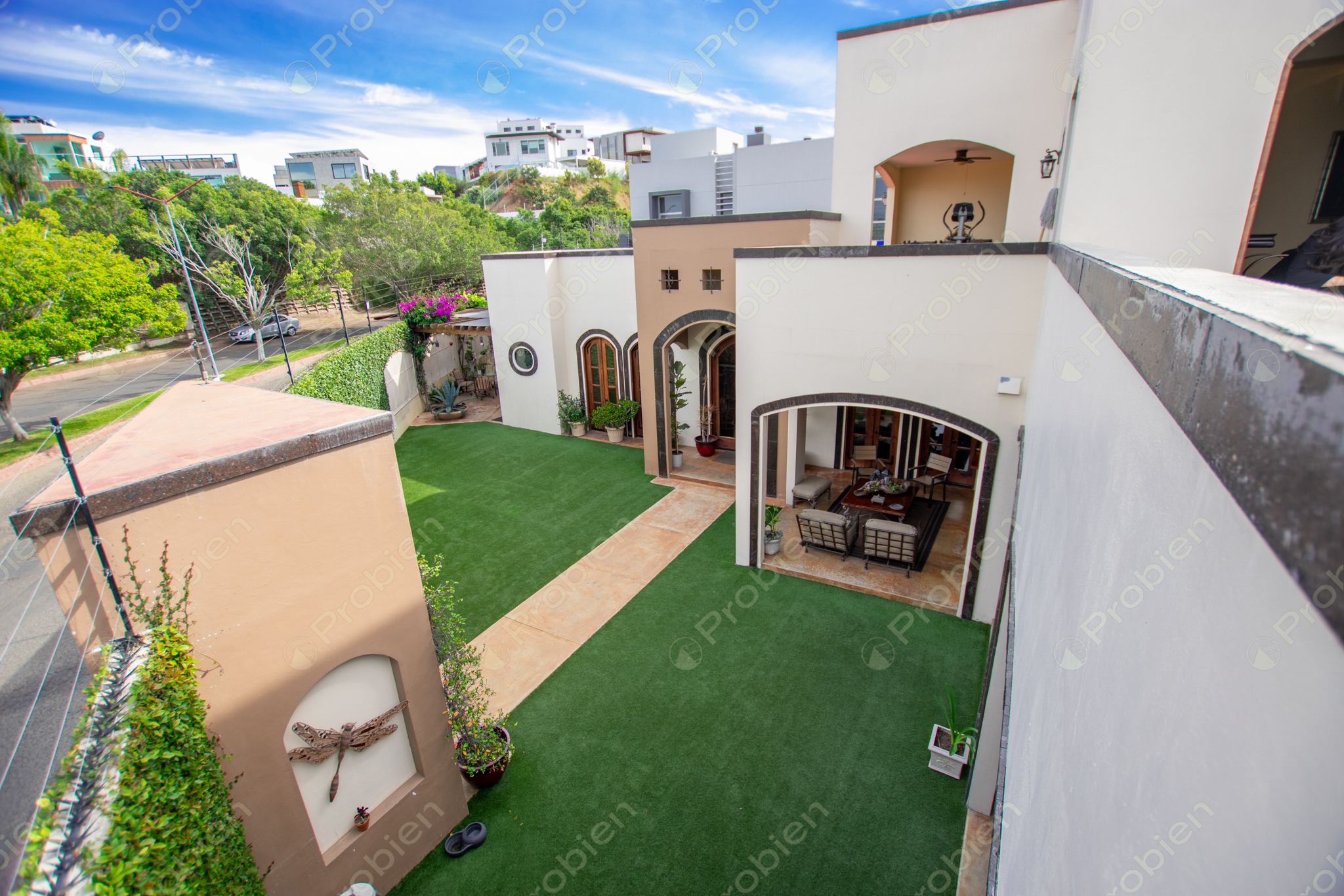 Casa en Venta Estilo Californiana en Hacienda Aguacaliente - Foto 4 de 37