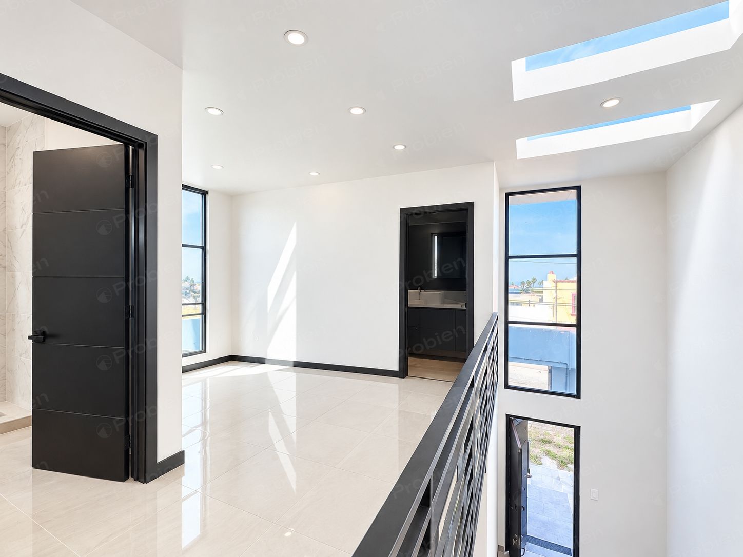 Casa moderna en venta en Playas de Tijuana, Sección Costa Hermosa: 3 recámaras y garaje para 2 autos - Foto 5 de 9