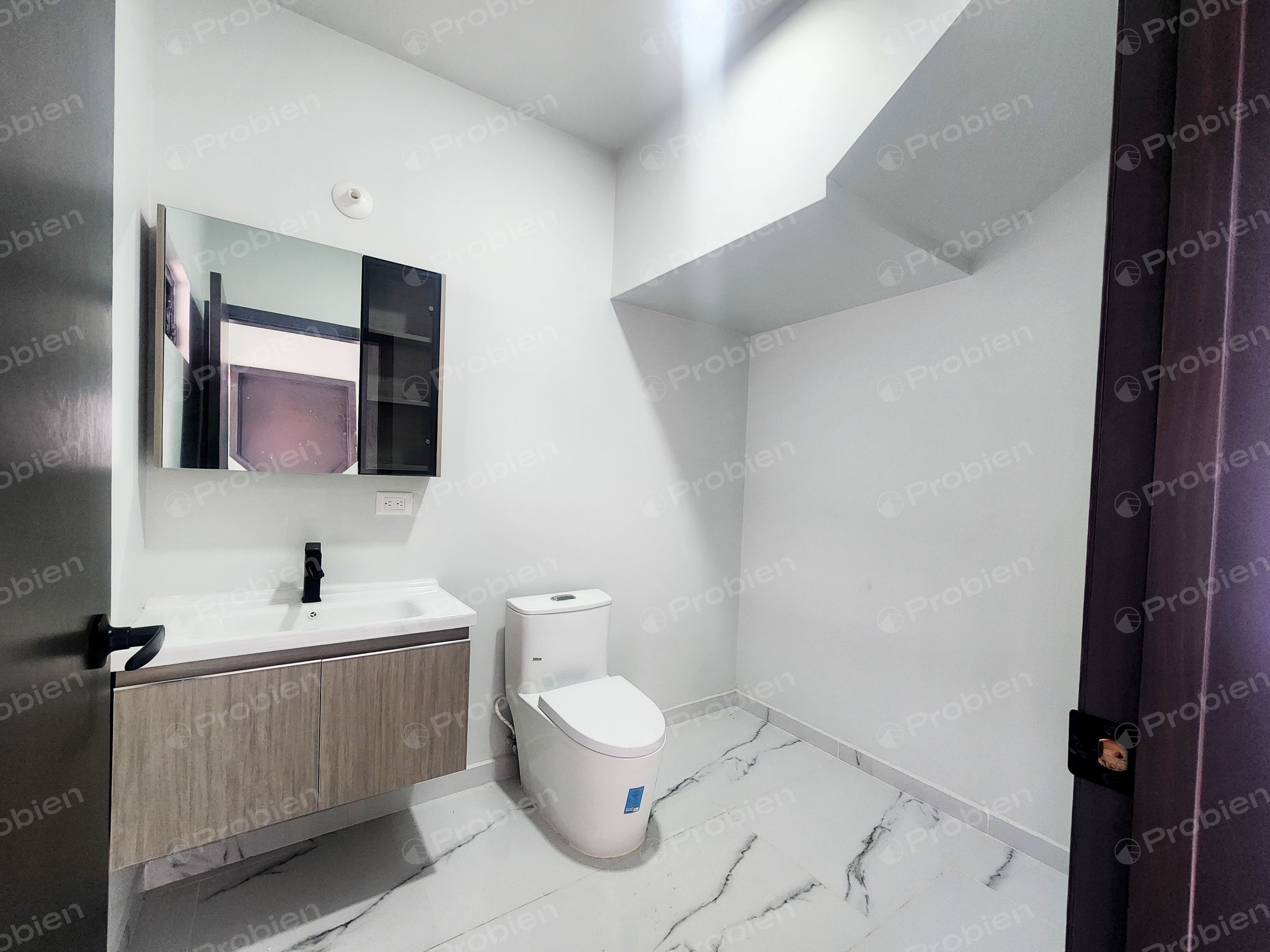 Casa Nueva en Venta con Vista al Mar en Residencial San Marino, a 20 min de Garita San Ysidro - Foto 10 de 22