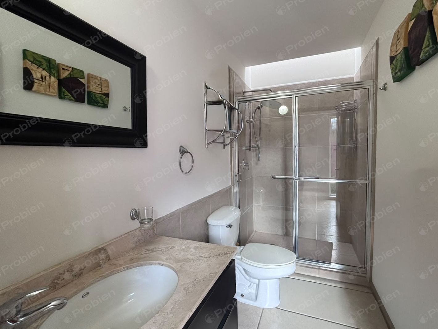 Casa en Venta en Residencial La Perla, Playas de Tijuana | 2 Recámaras, Terraza con Vista al Mar y 312 m² de Terreno - Foto 4 de 33