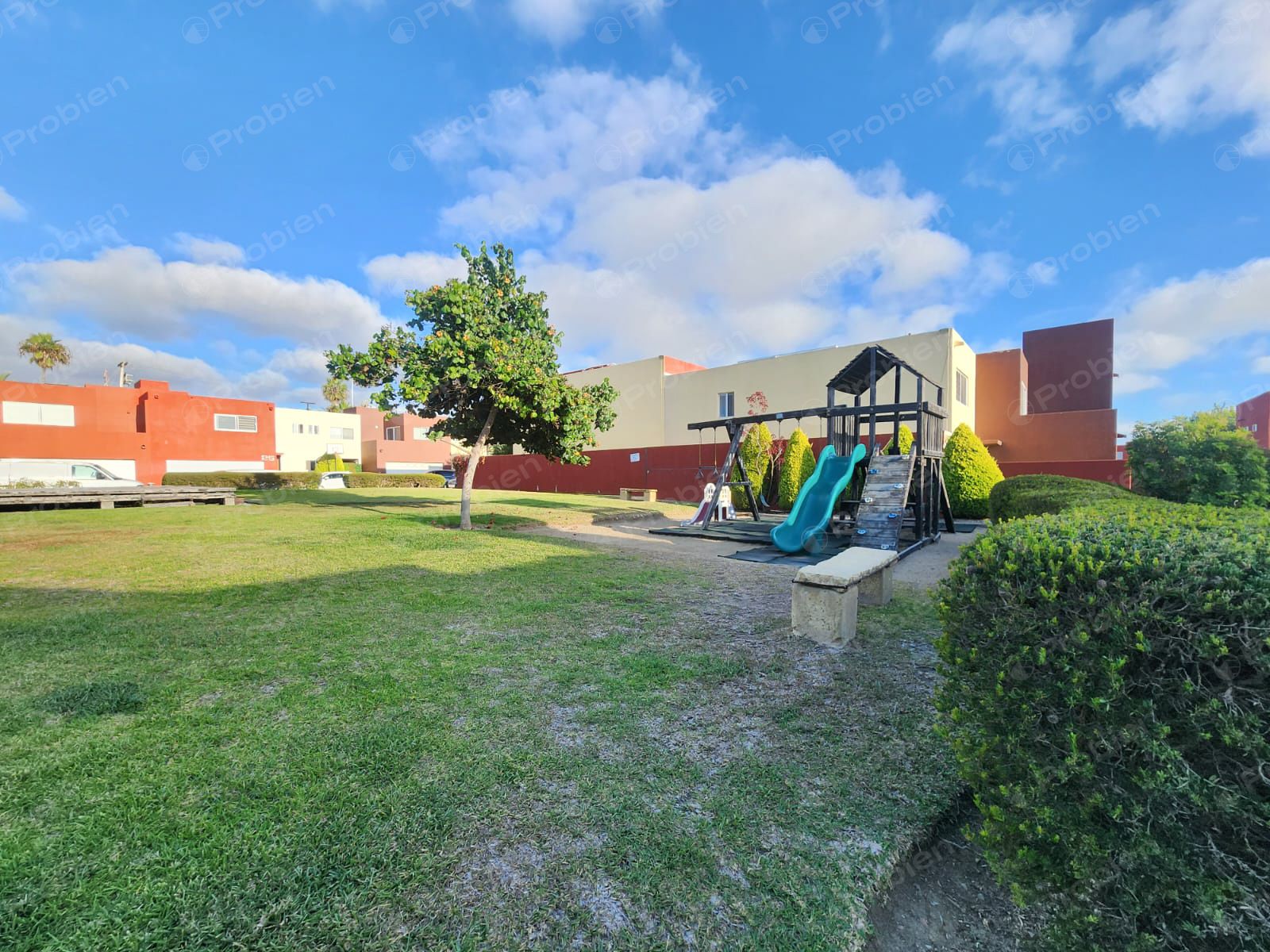 Casa en Venta en Residencial La Perla, Playas de Tijuana | 2 Recámaras, Terraza con Vista al Mar y 312 m² de Terreno - Foto 30 de 33