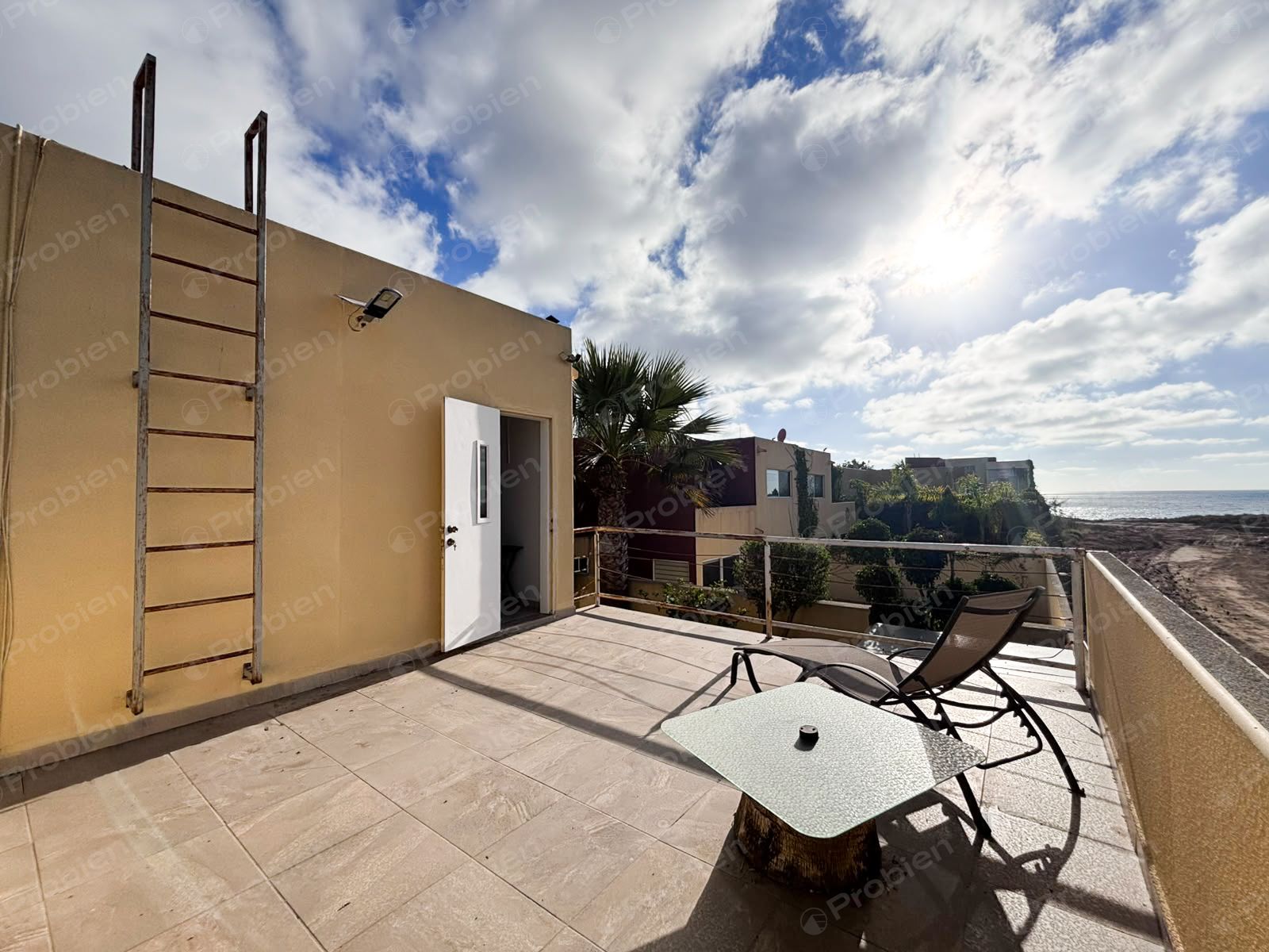 Casa en Venta en Residencial La Perla, Playas de Tijuana | 2 Recámaras, Terraza con Vista al Mar y 312 m² de Terreno - Foto 20 de 33