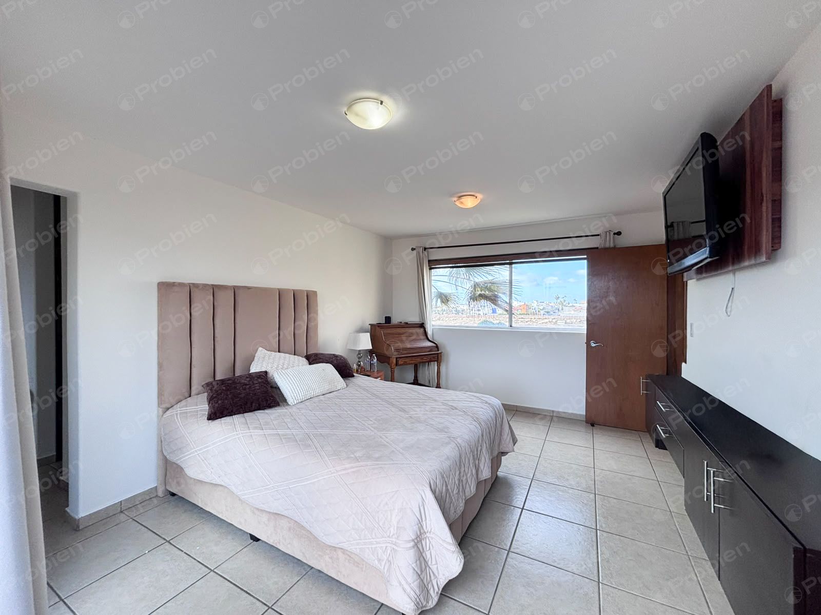 Casa en Venta en Residencial La Perla, Playas de Tijuana | 2 Recámaras, Terraza con Vista al Mar y 312 m² de Terreno - Foto 7 de 33