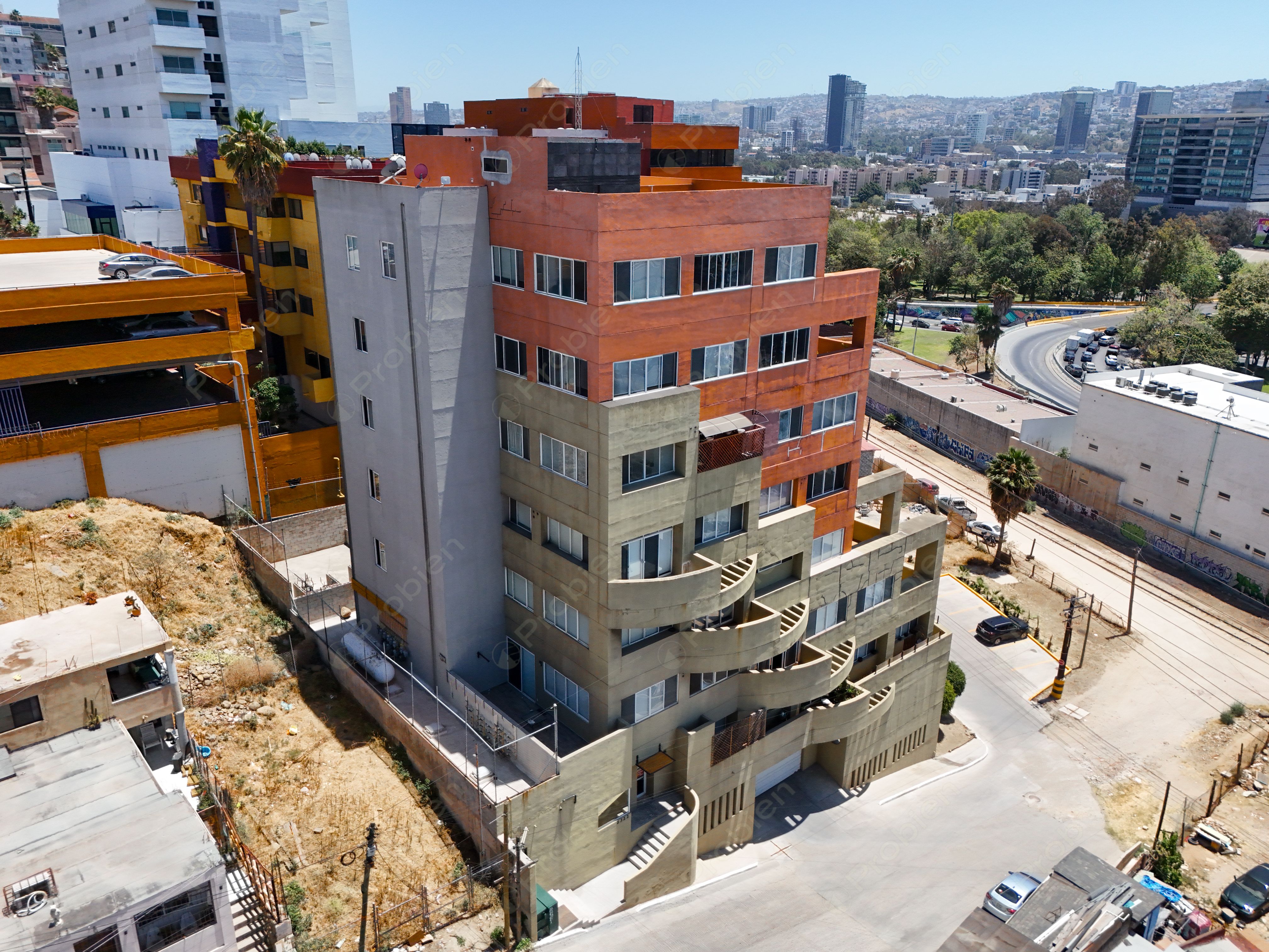 Departamento en venta en Ruiz Cortinez Tijuana con vista panorámica a la ciudad - Foto 5 de 26