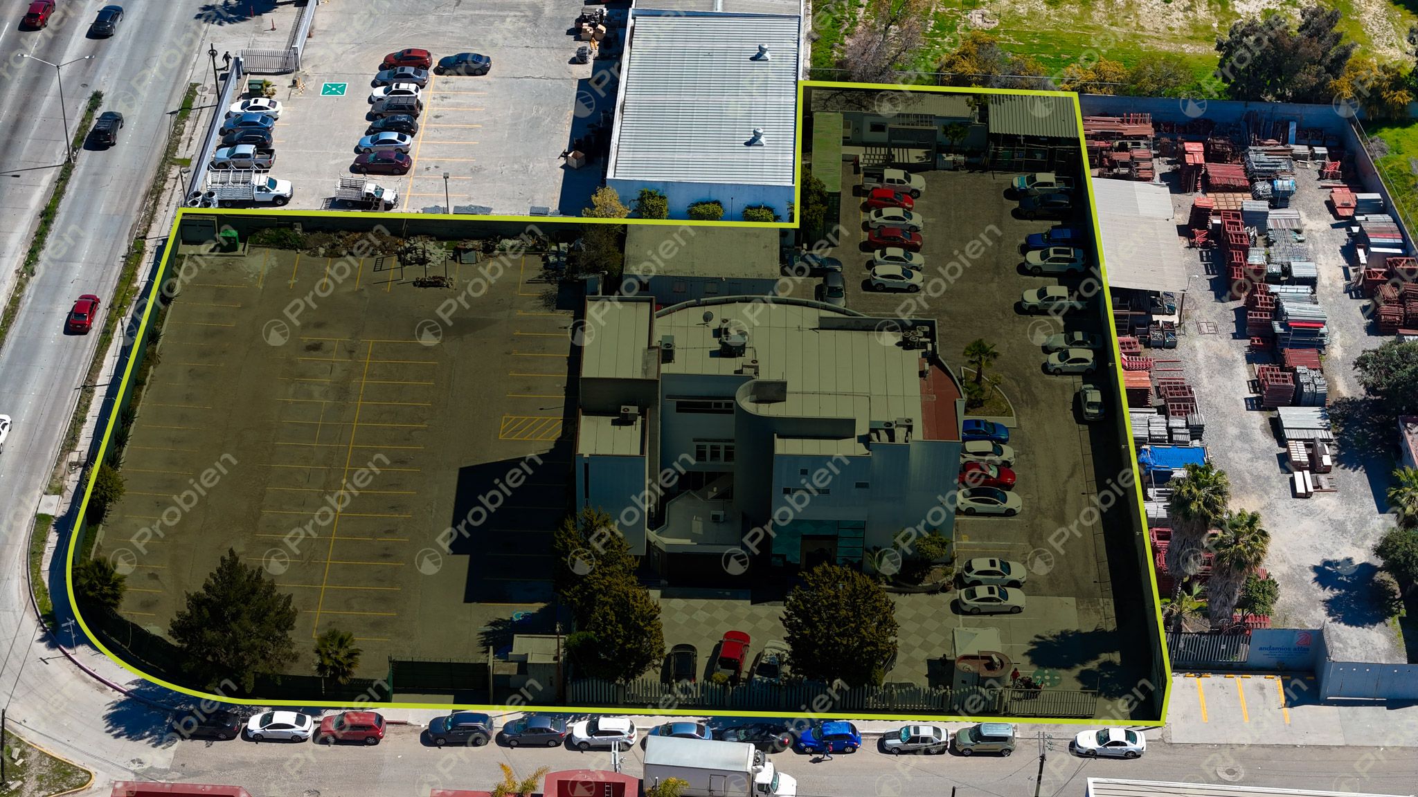 Terreno con edificio Corporativo en Venta – Vía Rápida, Zona Río 3ra Etapa - Foto 22 de 29