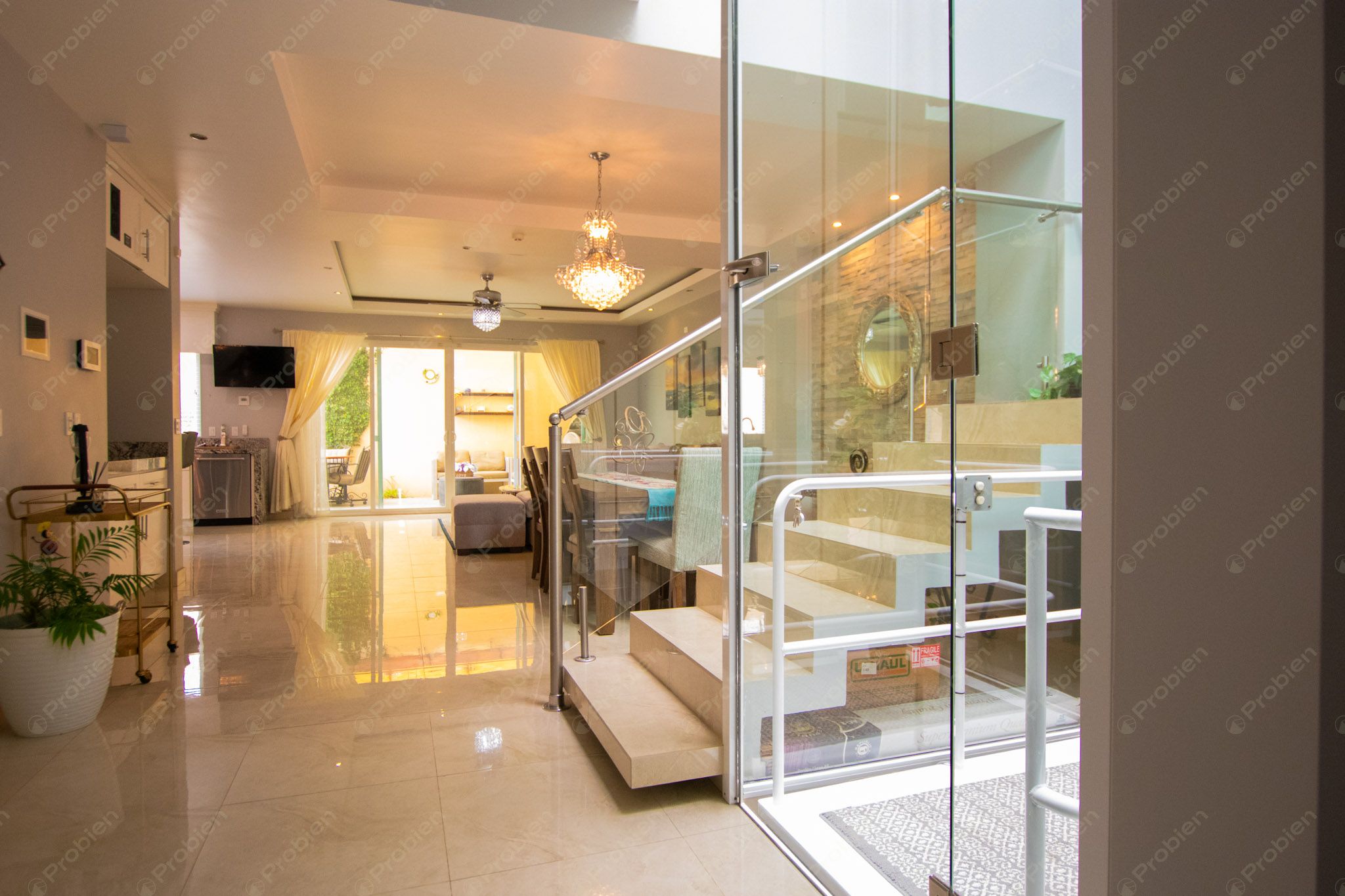 Casa de Lujo en Venta en San Marino – Vista al Mar, Elevador y Acabados Premium - Foto 5 de 37