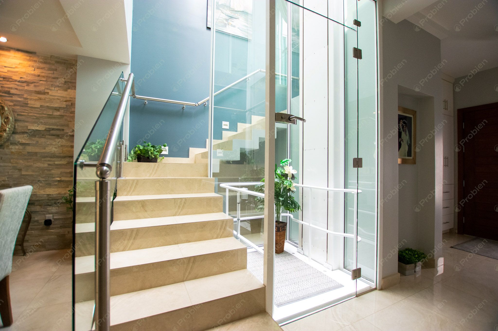 Casa de Lujo en Venta en San Marino – Vista al Mar, Elevador y Acabados Premium - Foto 8 de 37