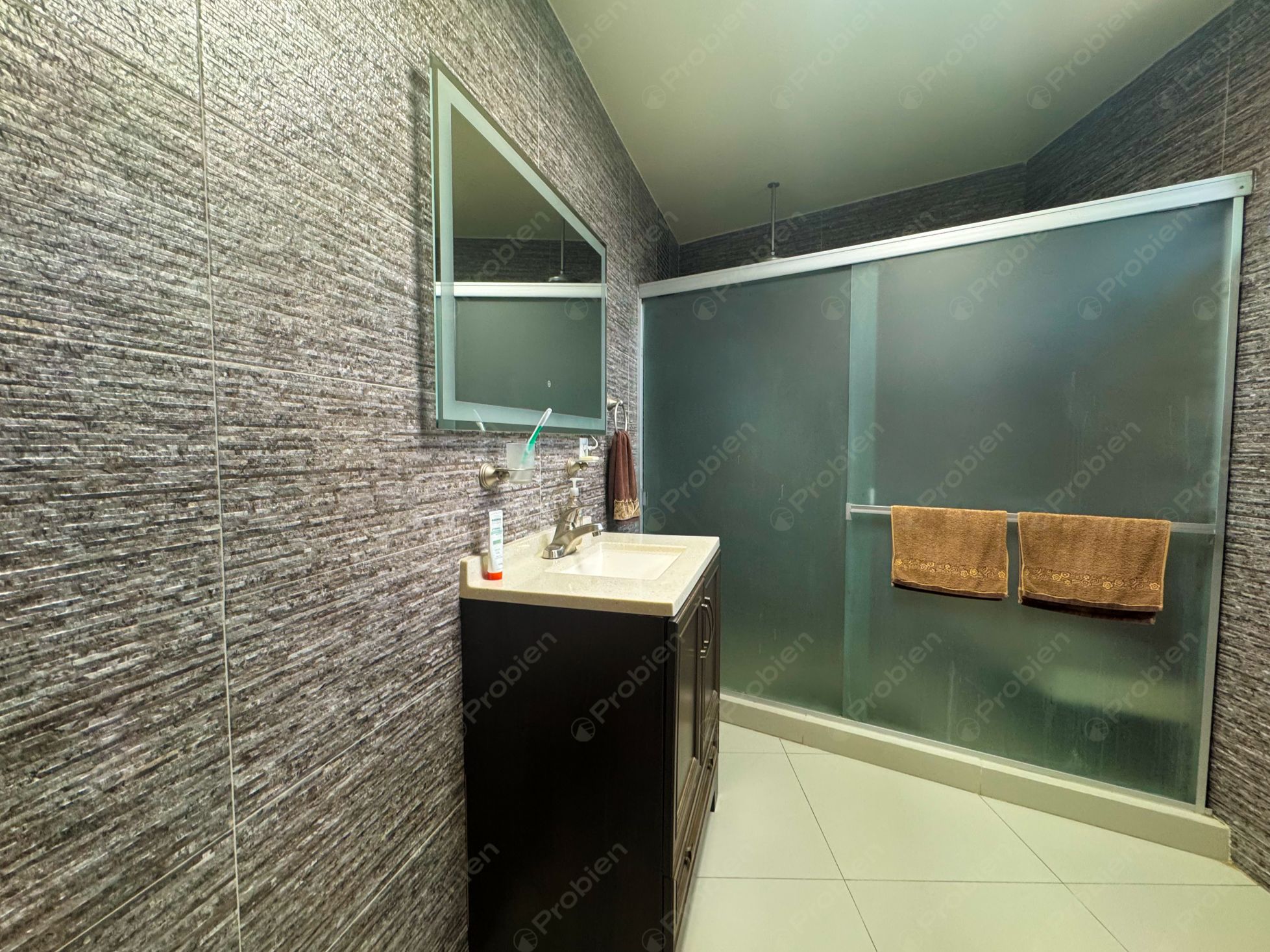 Casa Colonial en Venta en Playas de Rosarito – 460 m² de Terreno - Foto 15 de 15