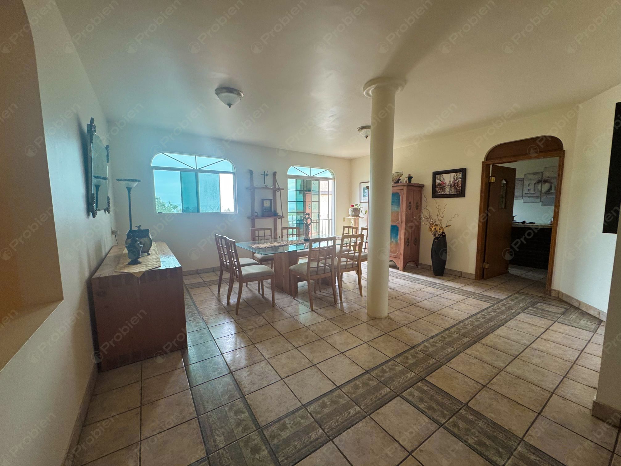 Casa Colonial en Venta en Playas de Rosarito – 460 m² de Terreno - Foto 4 de 15