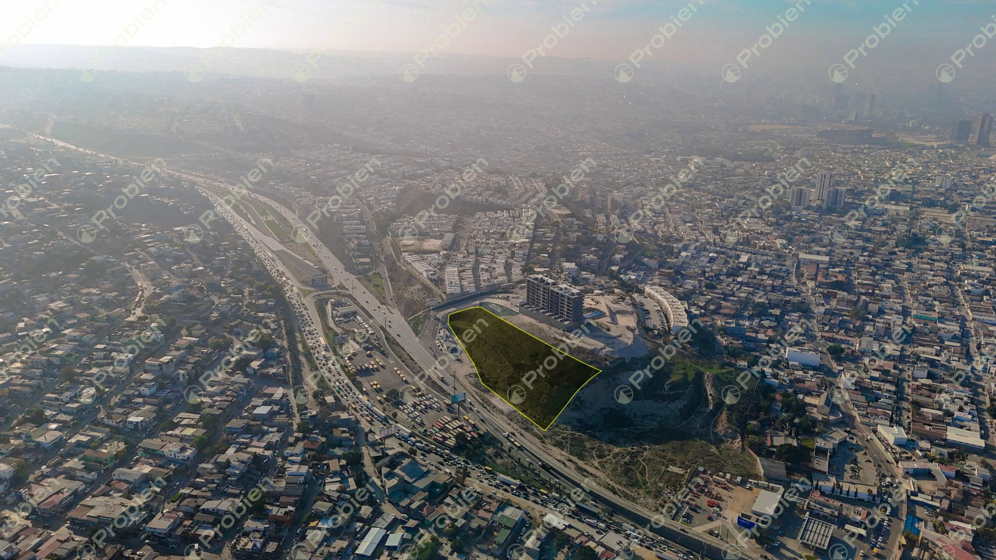 Terreno en Venta en Libramiento Sur - 1.1 ha con Potencial Residencial y Comercial - Foto 15 de 24