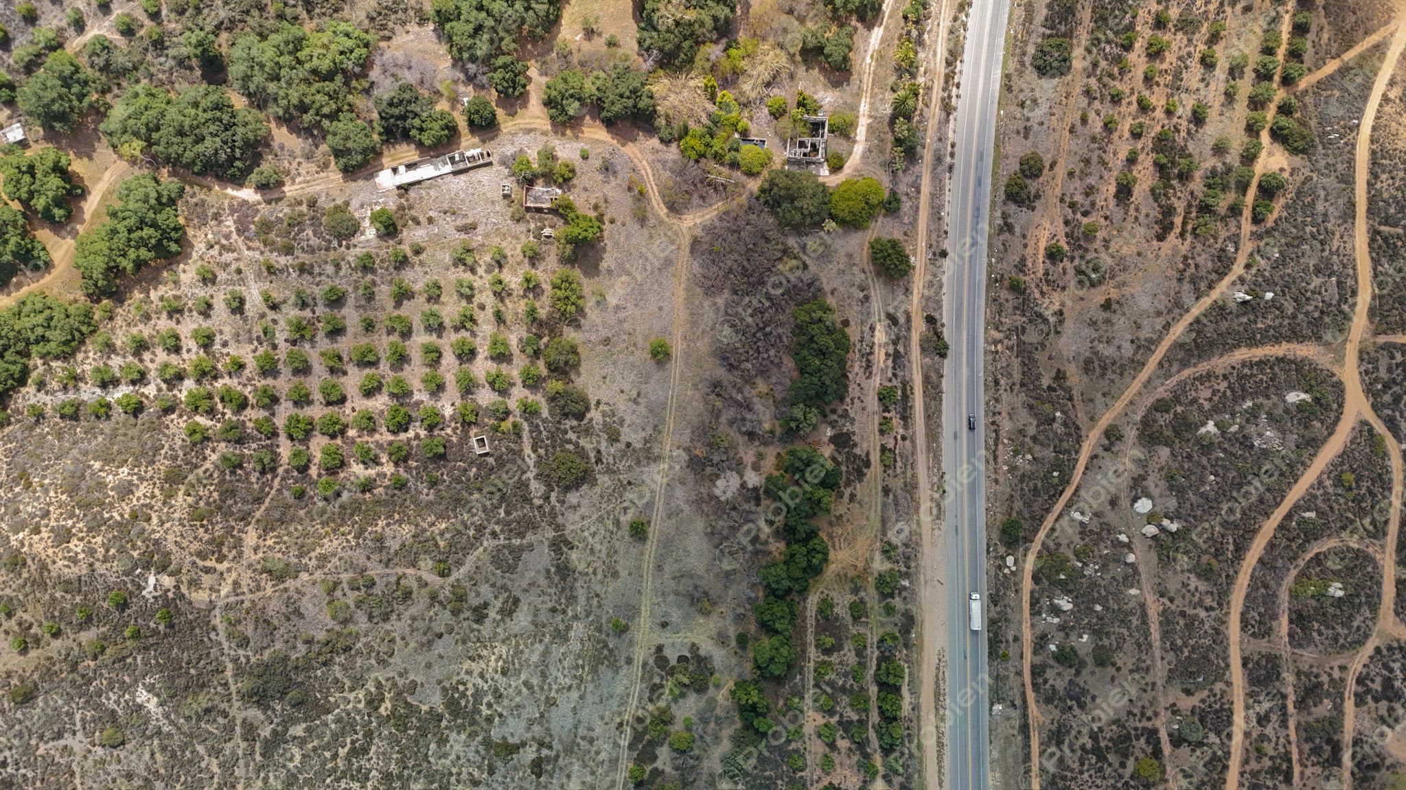 Terreno en Venta en el Valle de Guadalupe - Ideal para Desarrolladores - Foto 5 de 11