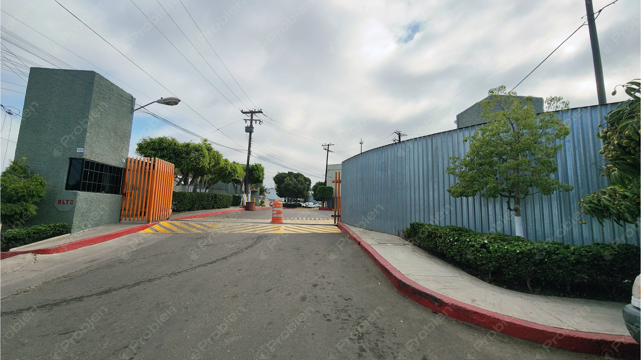 Bodega en Renta de 5,557 m² – Parque Industrial Cibac con Muelle para 4 Remolques - Foto 10 de 16