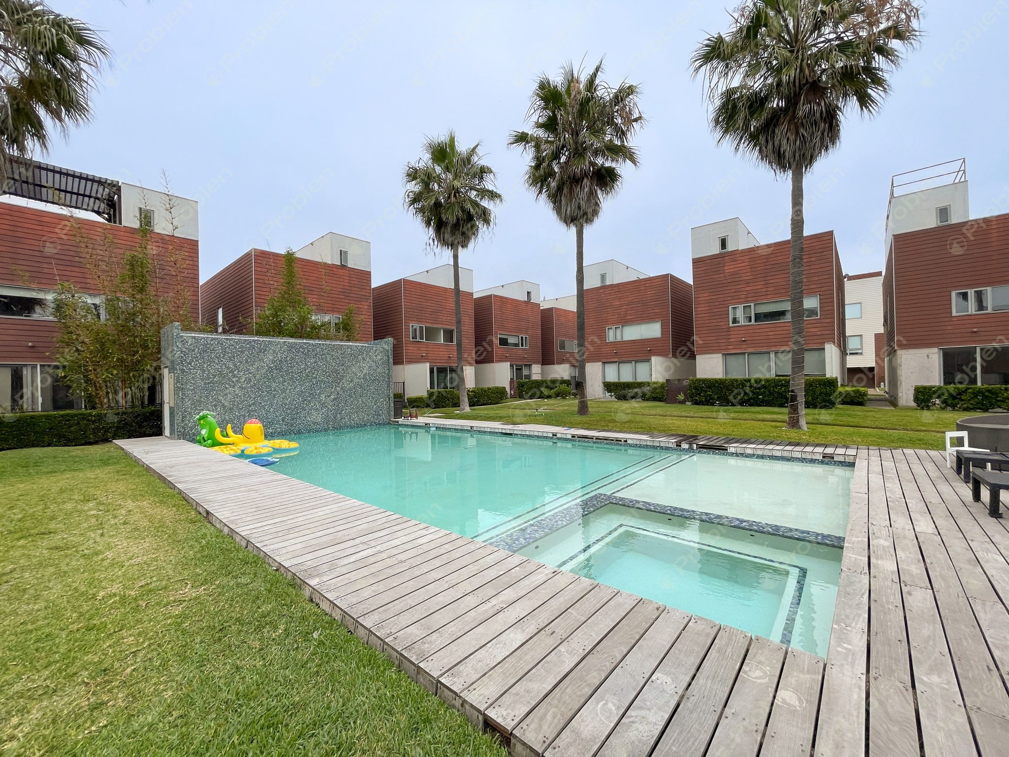 VENTA DE CASA THE PARK AT MALIBU con Vista al Mar desde el Roof Deck - Foto 1 de 29